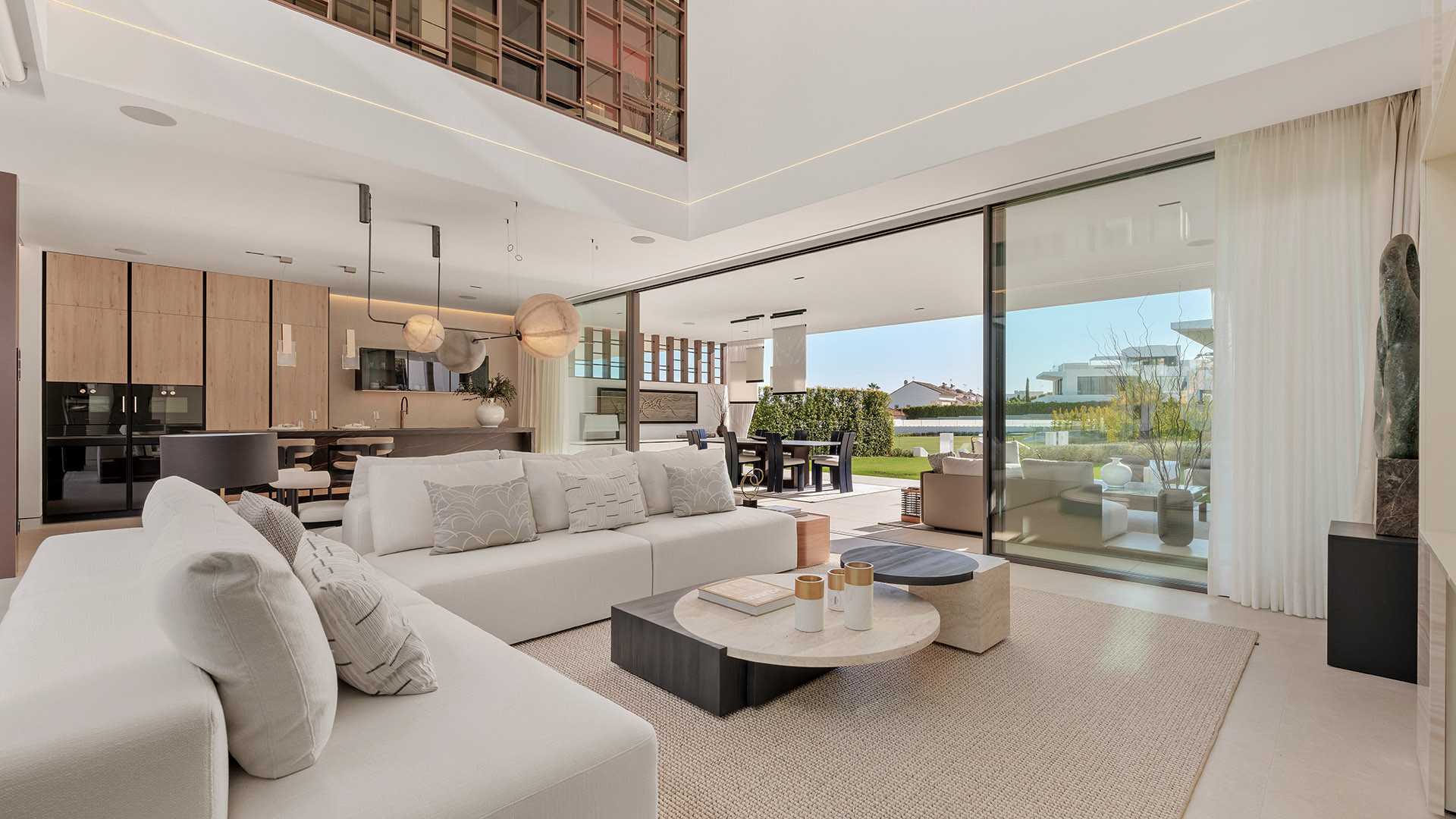 Semi-Detached Luxury Villa · Photo 10