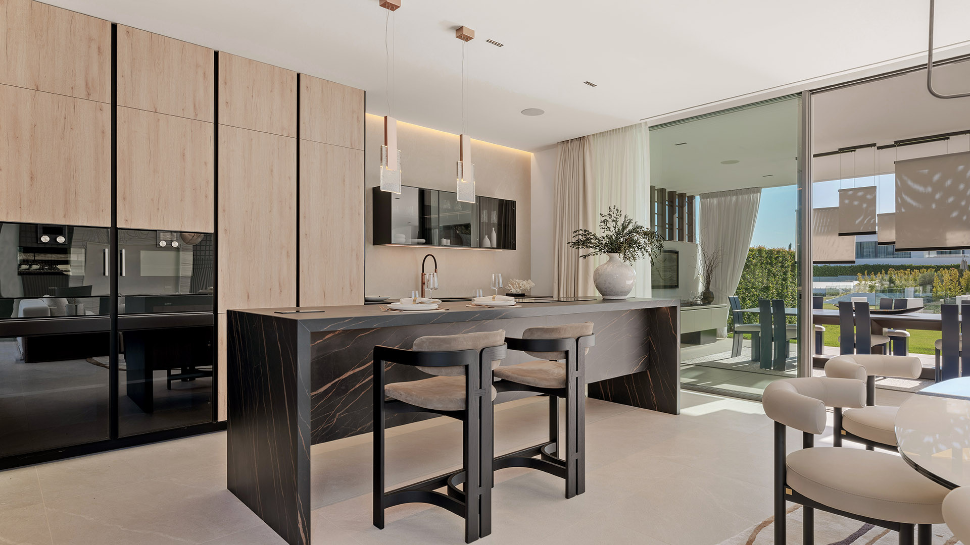 Semi-Detached Luxury Villa · Photo 12