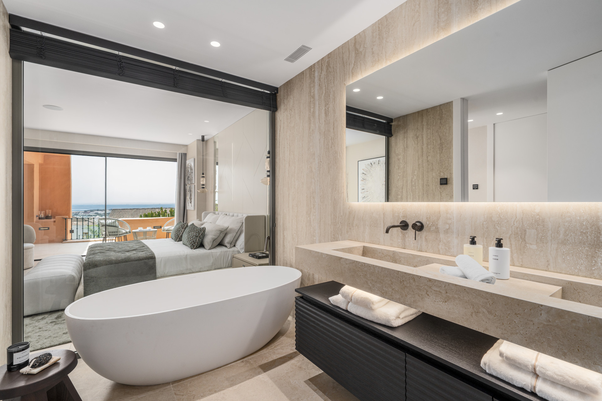 Apartment with Sea Views · Photo 21