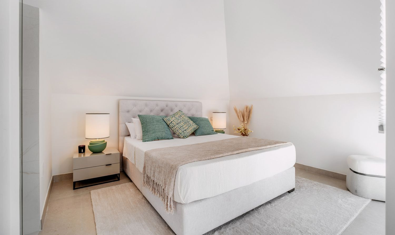 Duplex Penthouse with Panoramic Views · Photo 15