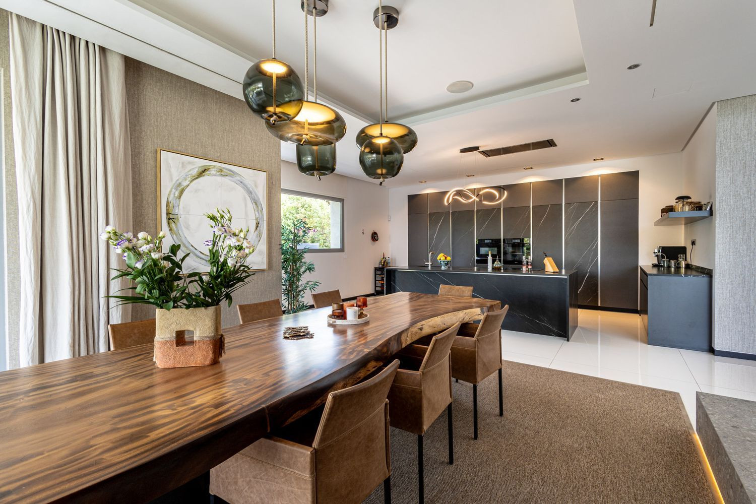 Modern Villa with Panoramic Views · Photo 11