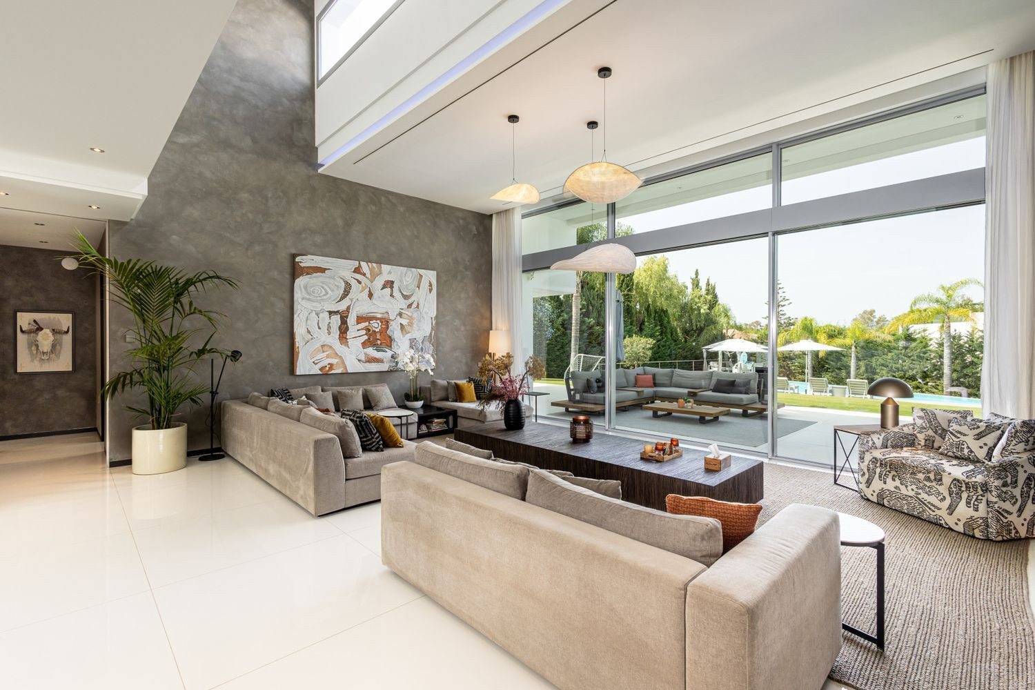 Modern Villa with Panoramic Views · Photo 9