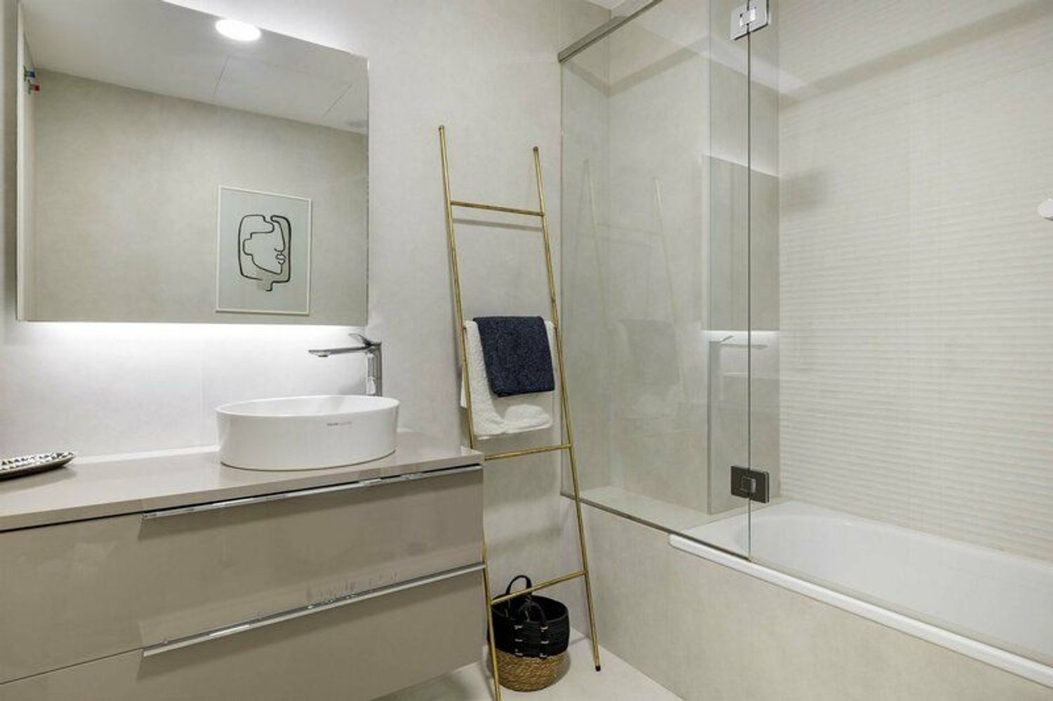 Apartmán u Pláže s Panoramatickým Výhledem · Fotografie 13