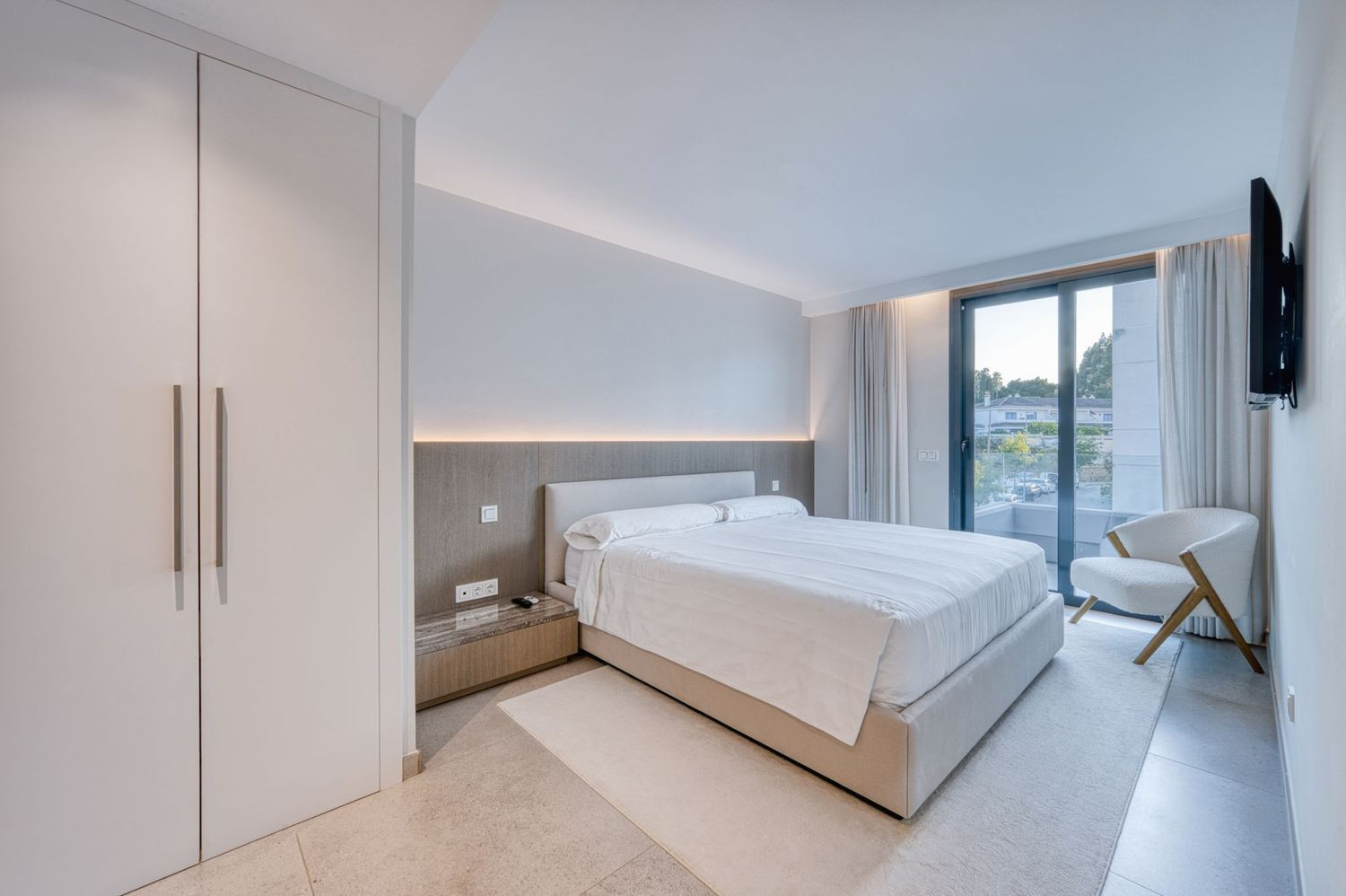 Moderní Penthouse s Výhledem na Hory · Fotografie 15