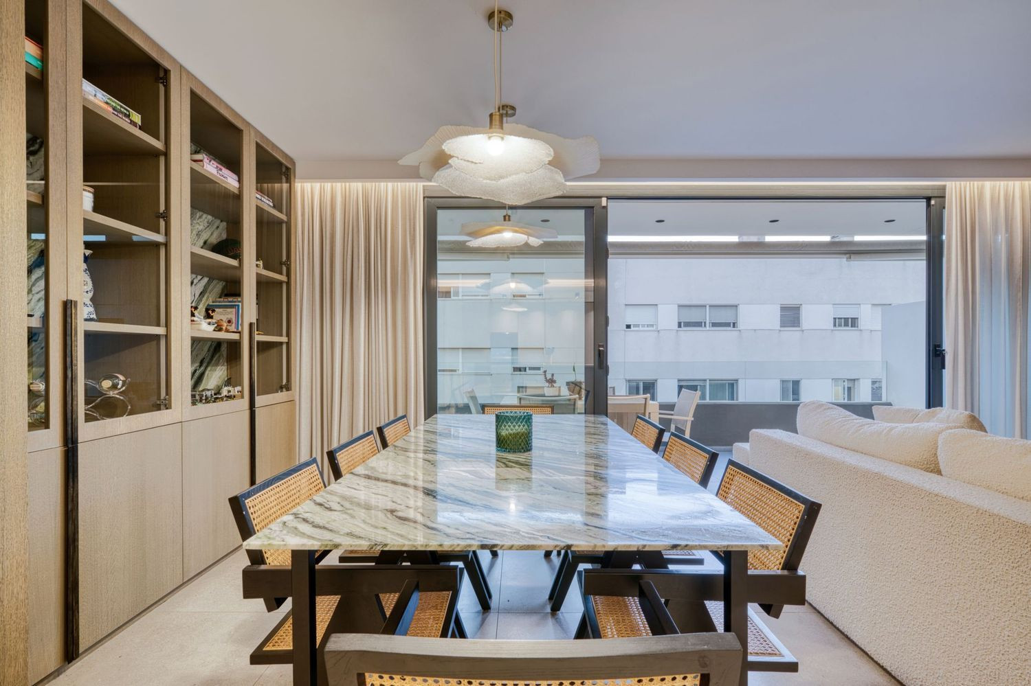 Moderní Penthouse s Výhledem na Hory · Fotografie 10