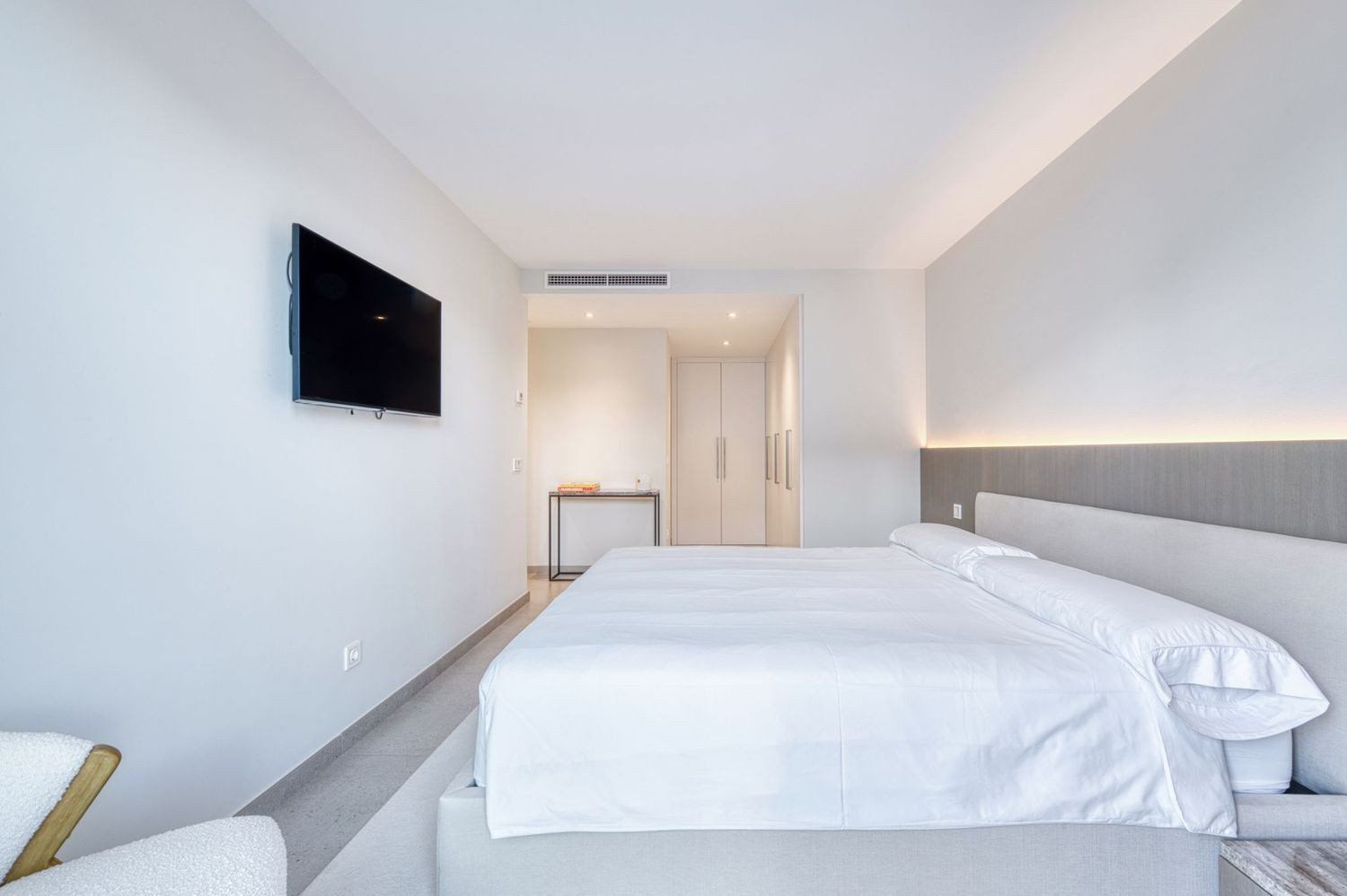 Moderní Penthouse s Výhledem na Hory · Fotografie 16