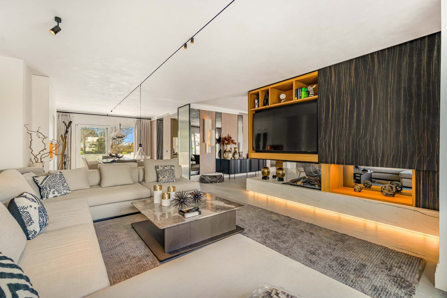 Luxury Duplex Penthouse with Sea Views · Photo 9