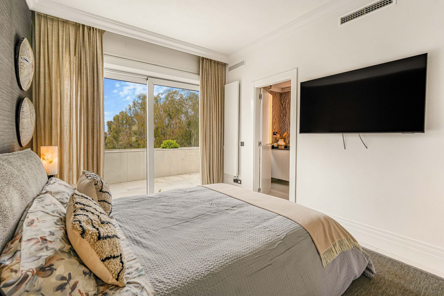 Luxury Duplex Penthouse with Sea Views · Photo 20