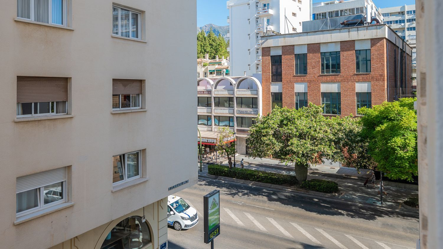 Nowoczesny Apartament w Centrum Marbelli · Zdjęcie 15