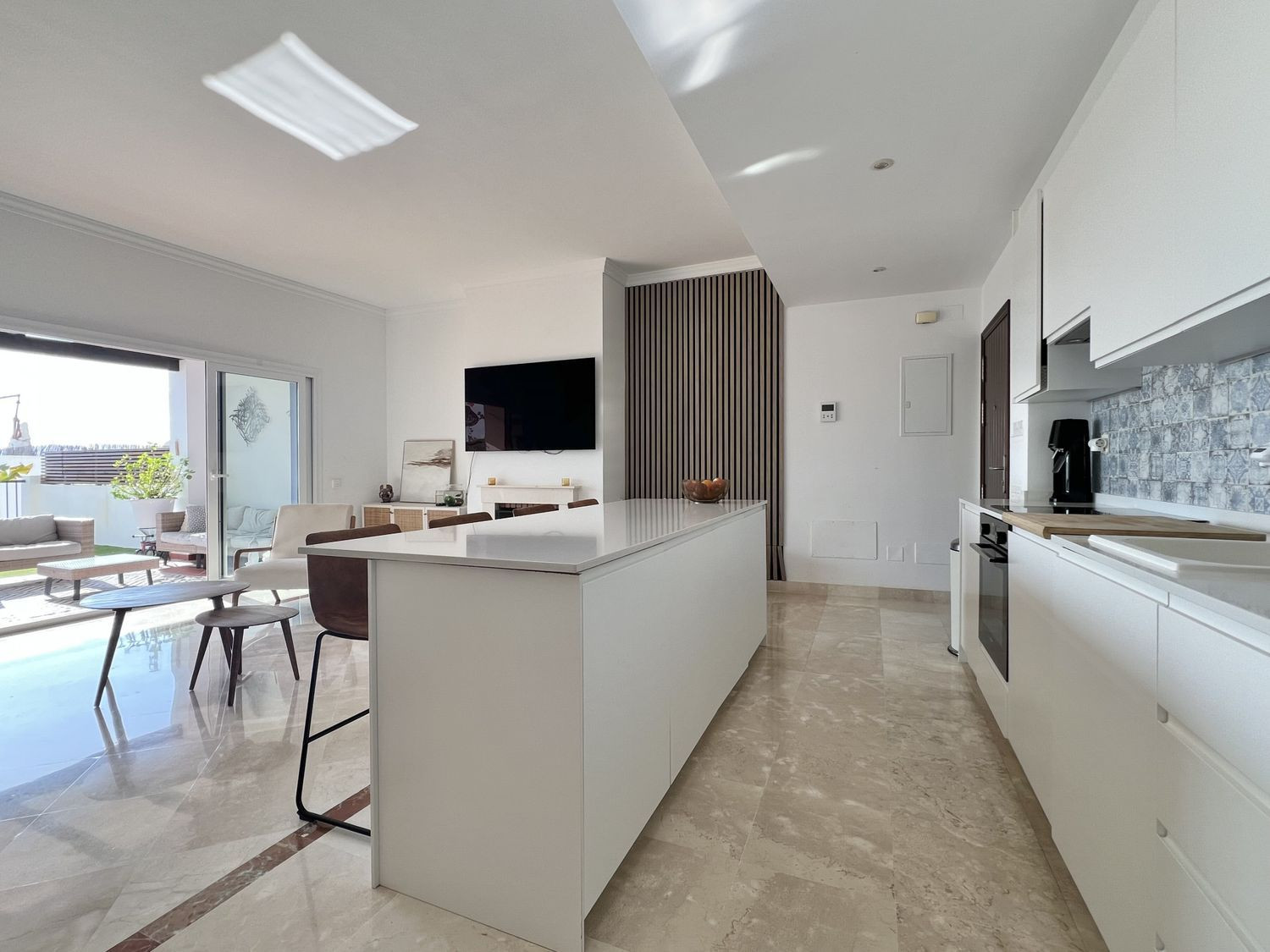 Apartament na Parterze z Dużym Tarasem · Zdjęcie 11