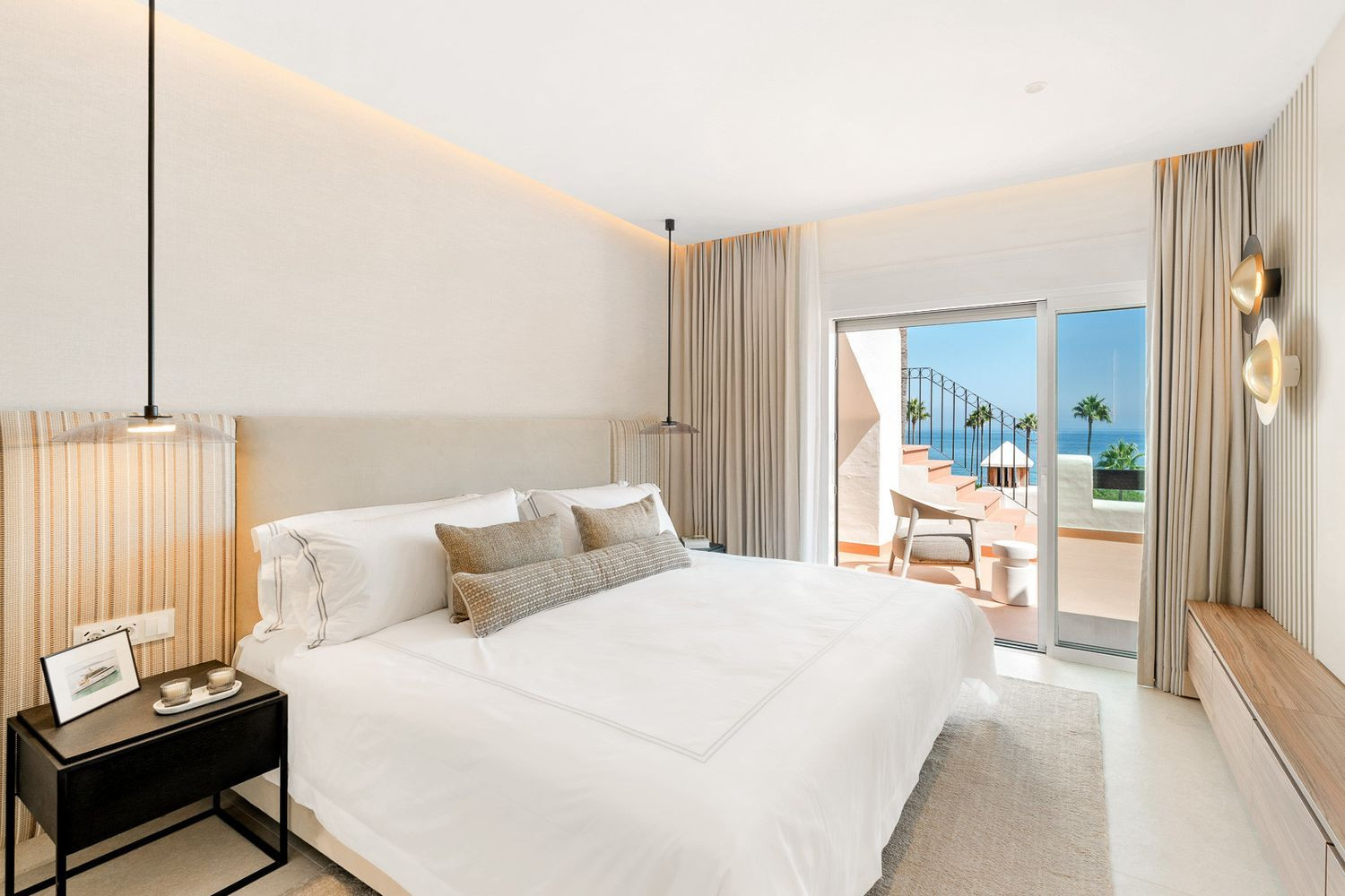 Luxury Duplex Penthouse with Sea Views · Photo 12