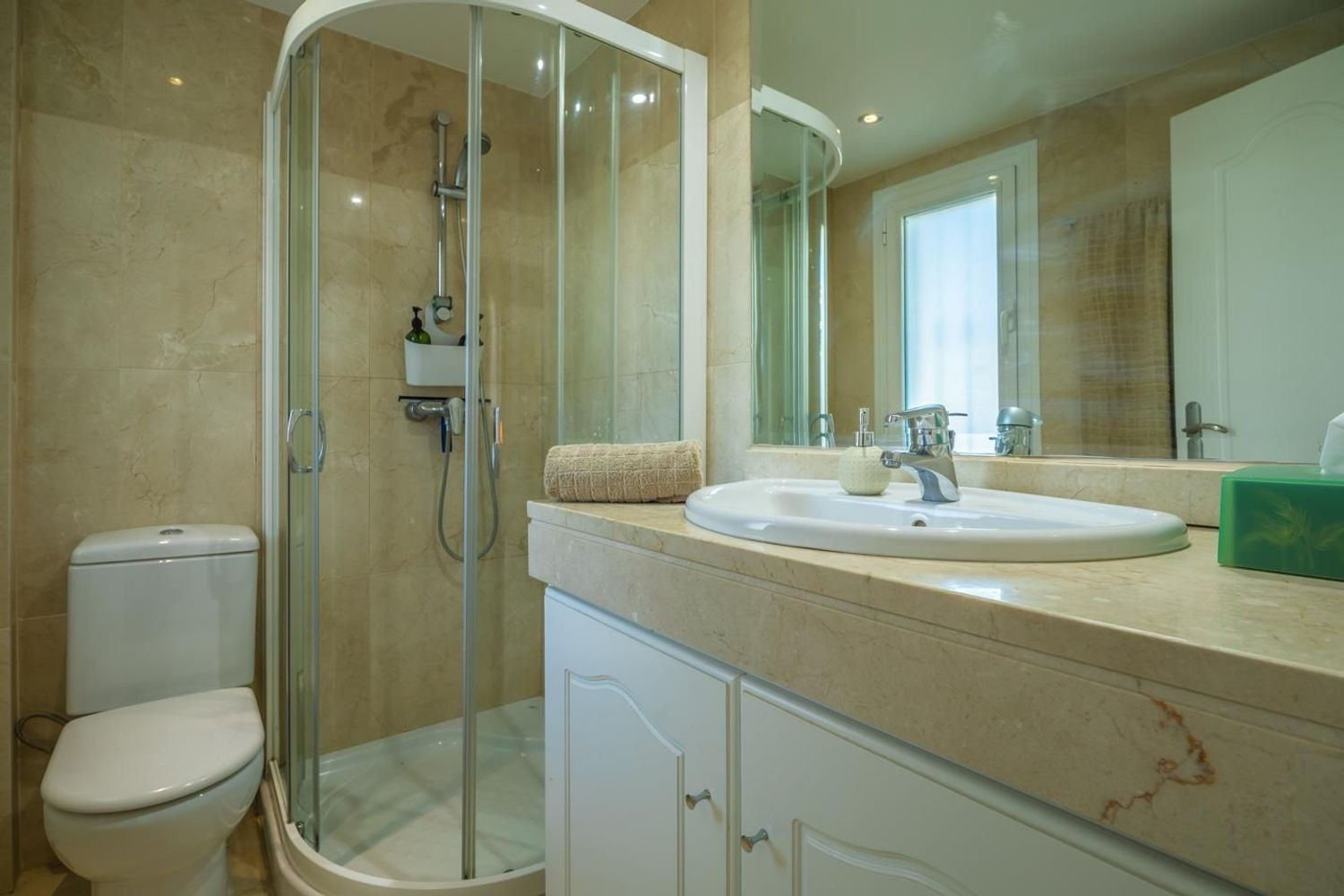 Apartament Nadmorski z Panoramicznym Widokiem · Zdjęcie 15
