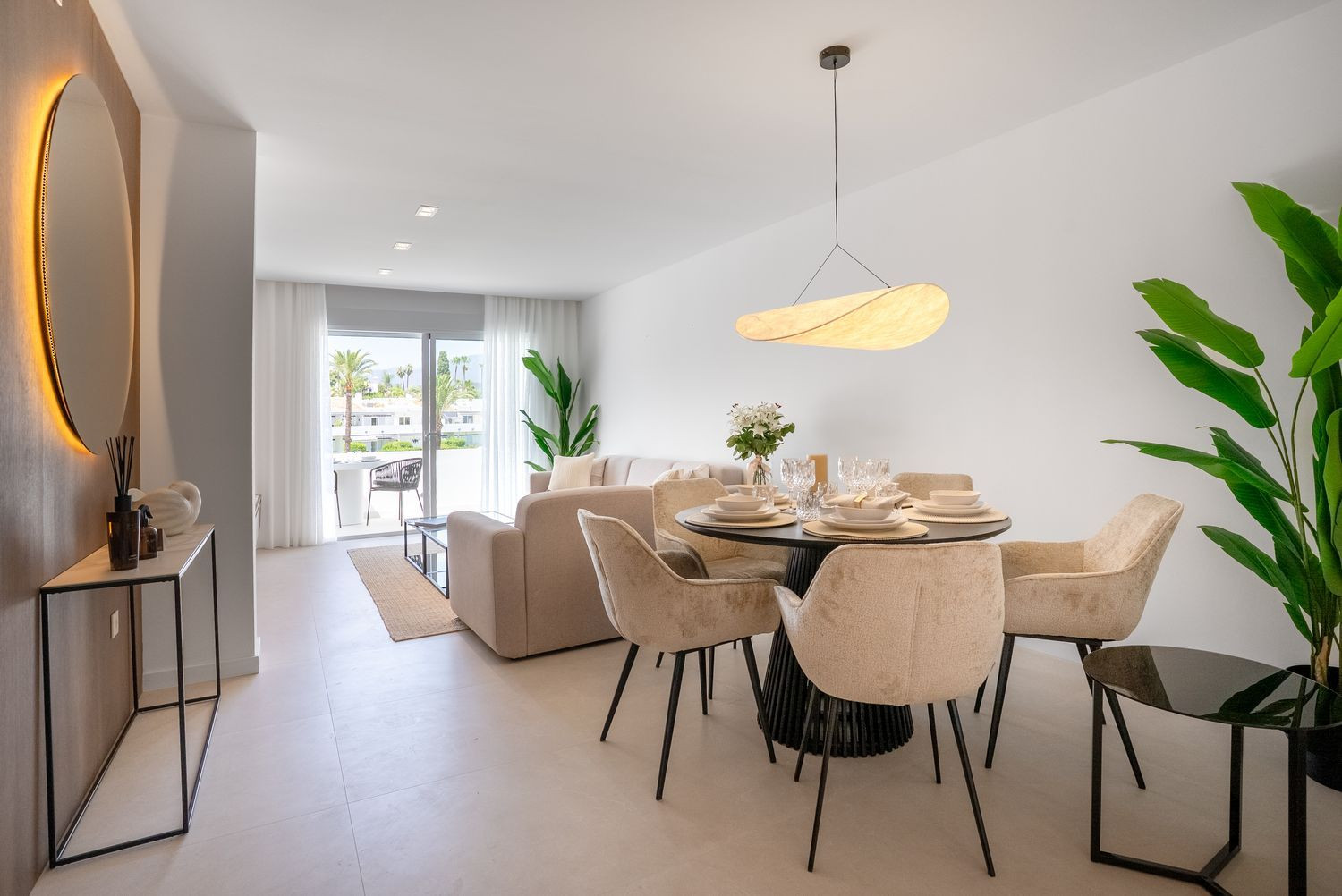 Duplex Penthouse with Panoramic Views · Photo 8