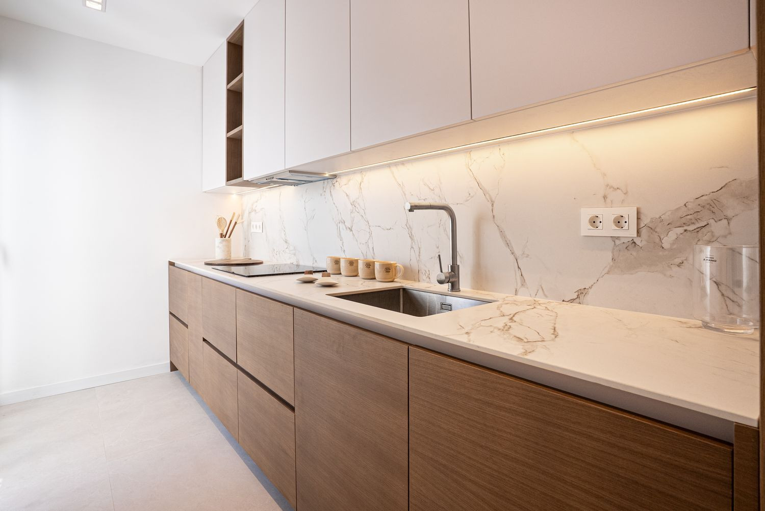 Duplex Penthouse with Panoramic Views · Photo 10