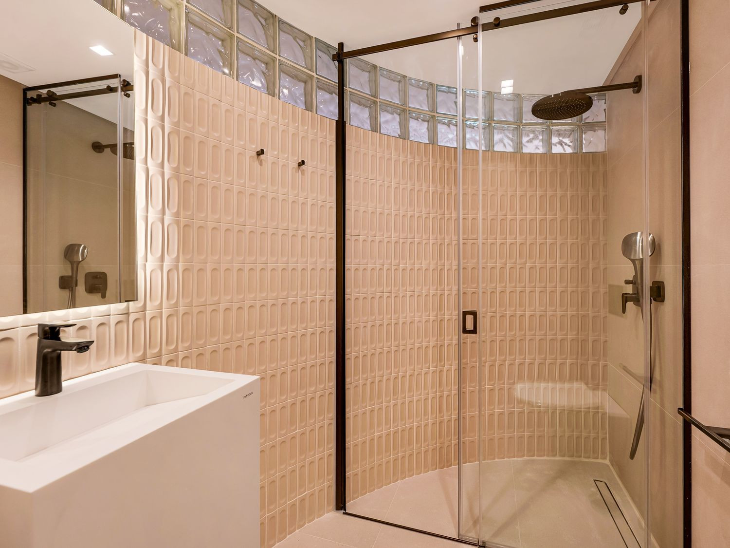 Modern Apartment in Puerto Banús · Photo 16