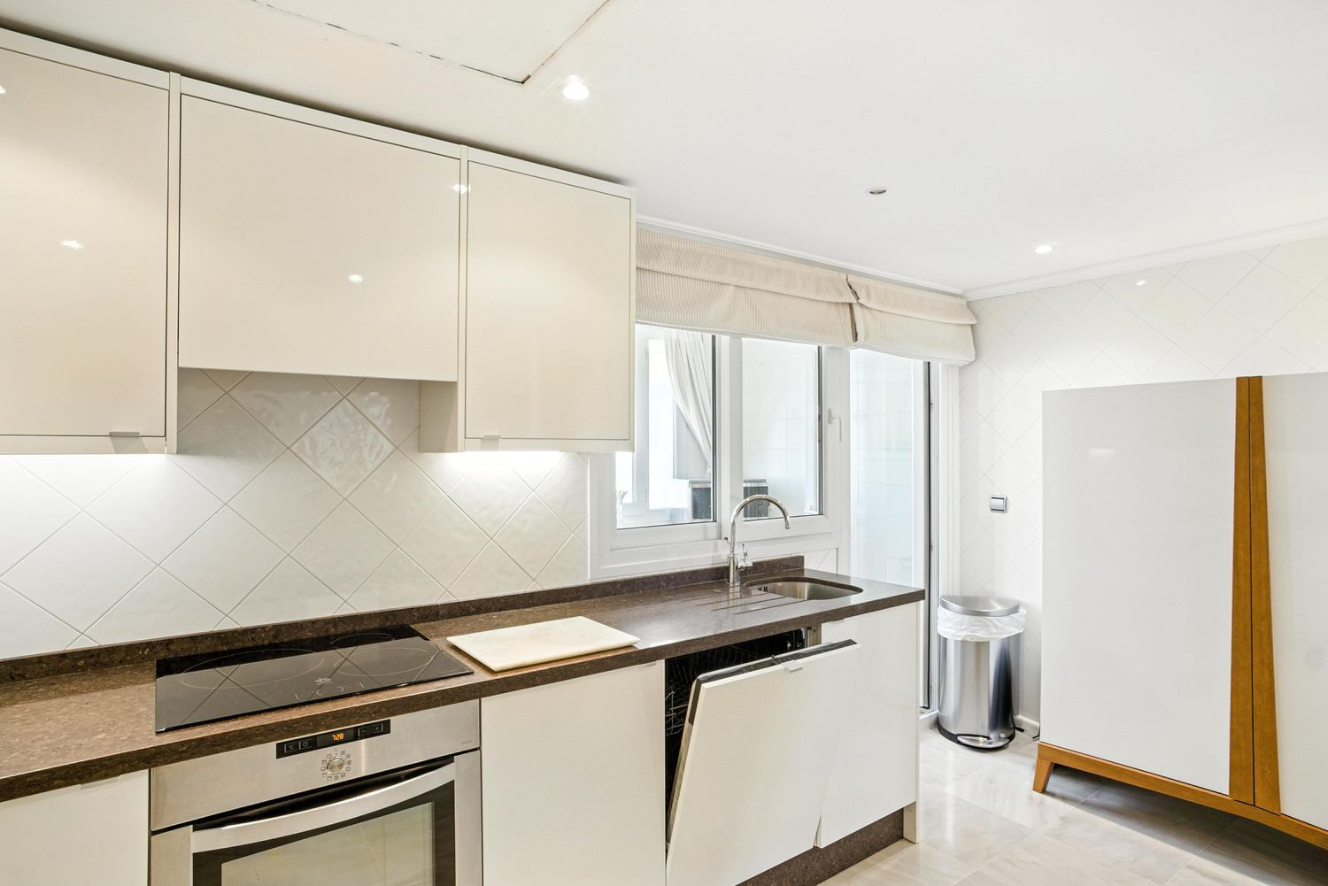 Duplex Penthouse with Sea Views · Photo 10