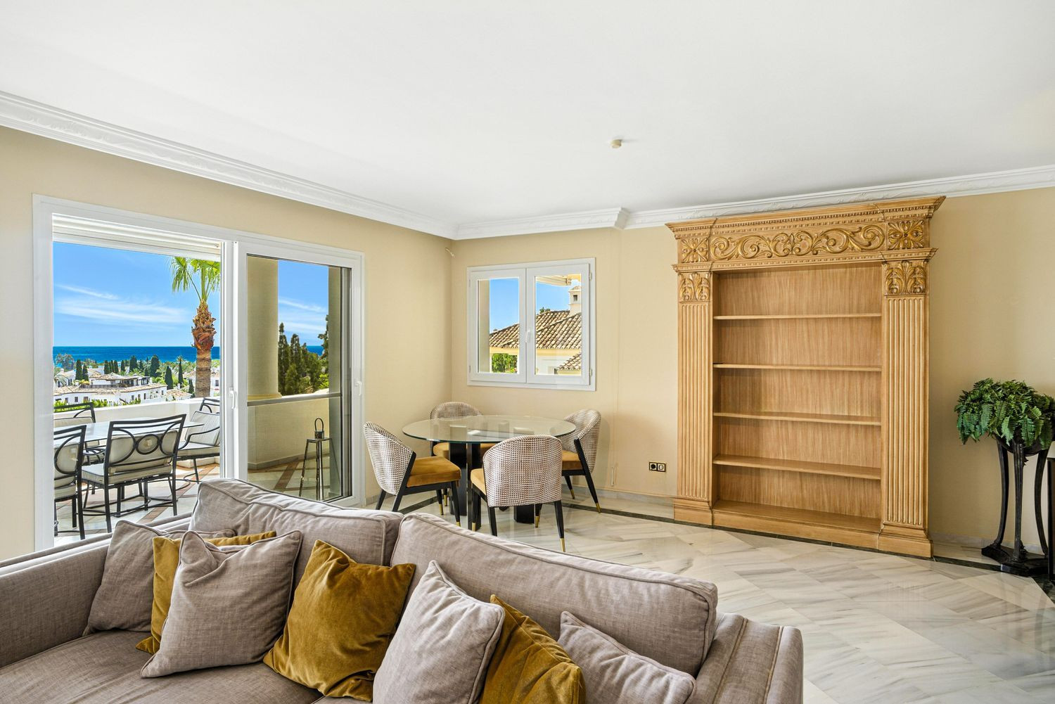Duplex Penthouse with Sea Views · Photo 8