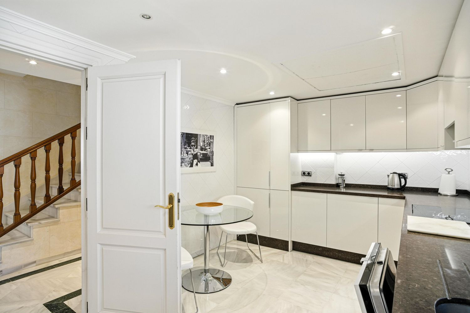 Duplex Penthouse with Sea Views · Photo 9