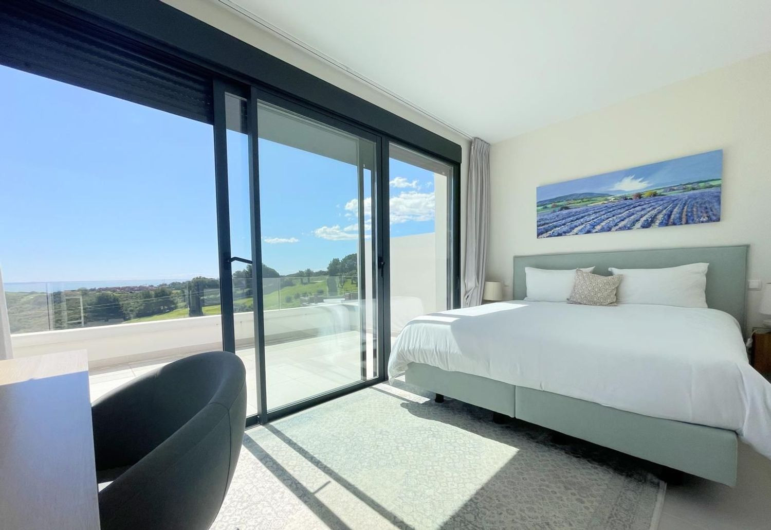 Duplex Penthouse with Panoramic Views · Photo 12