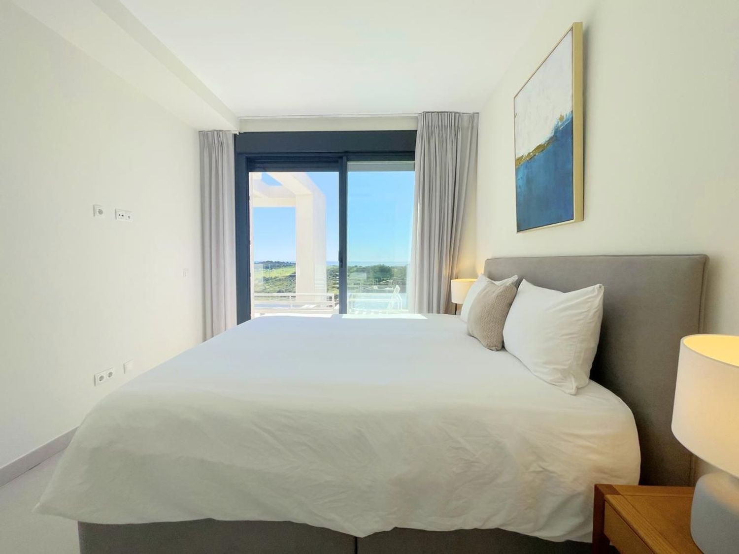 Duplex Penthouse with Panoramic Views · Photo 11