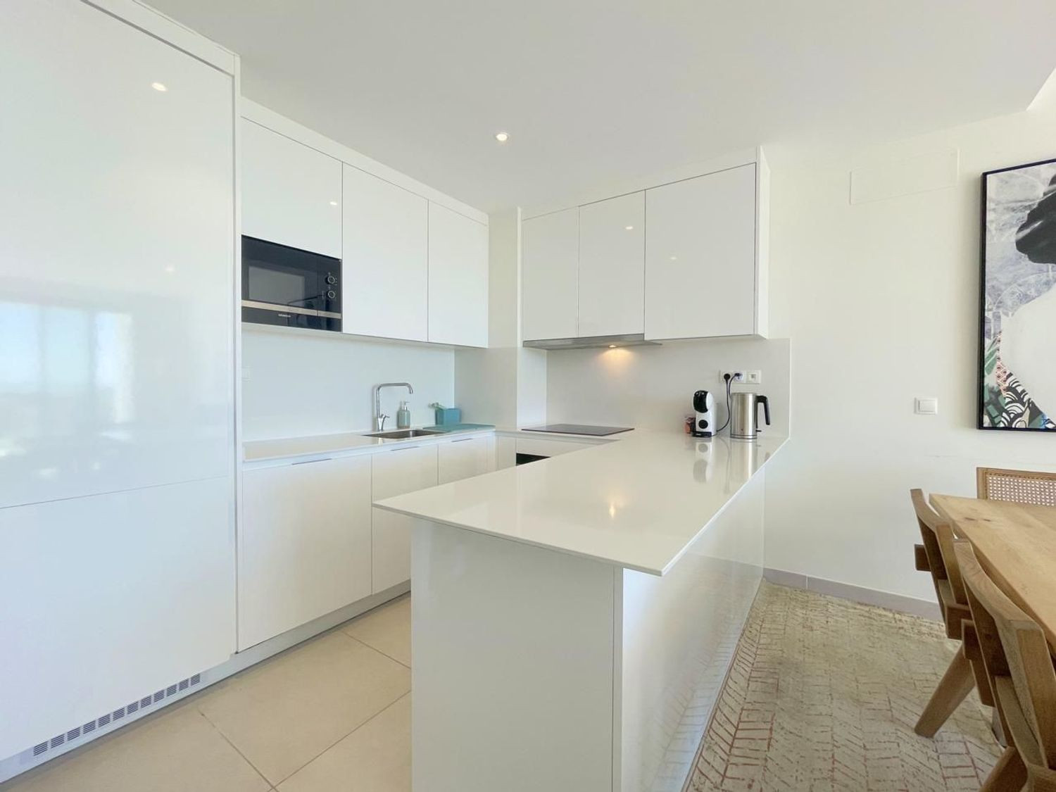Duplex Penthouse with Panoramic Views · Photo 9