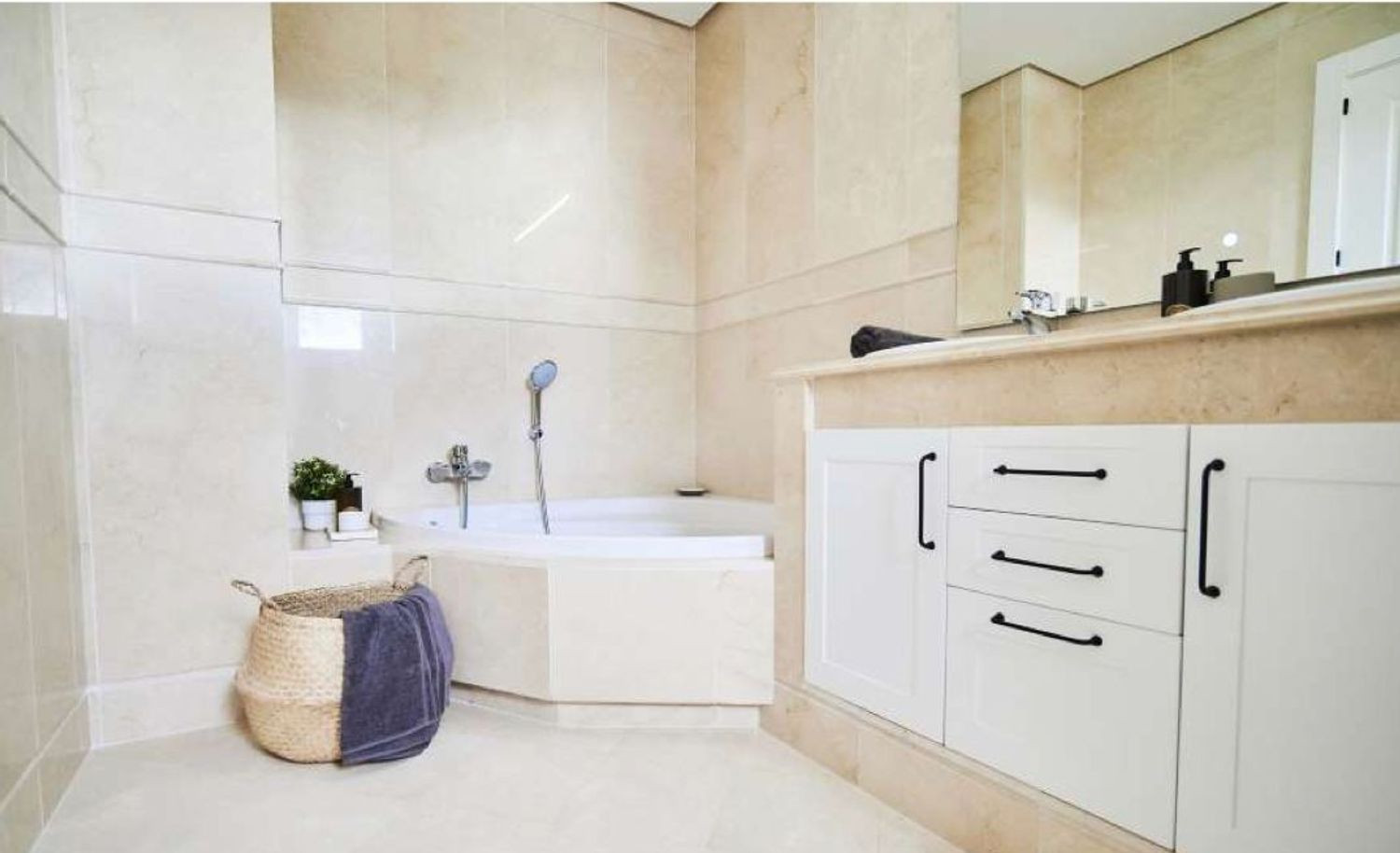 Penthouse z Panoramicznym Widokiem · Zdjęcie 17