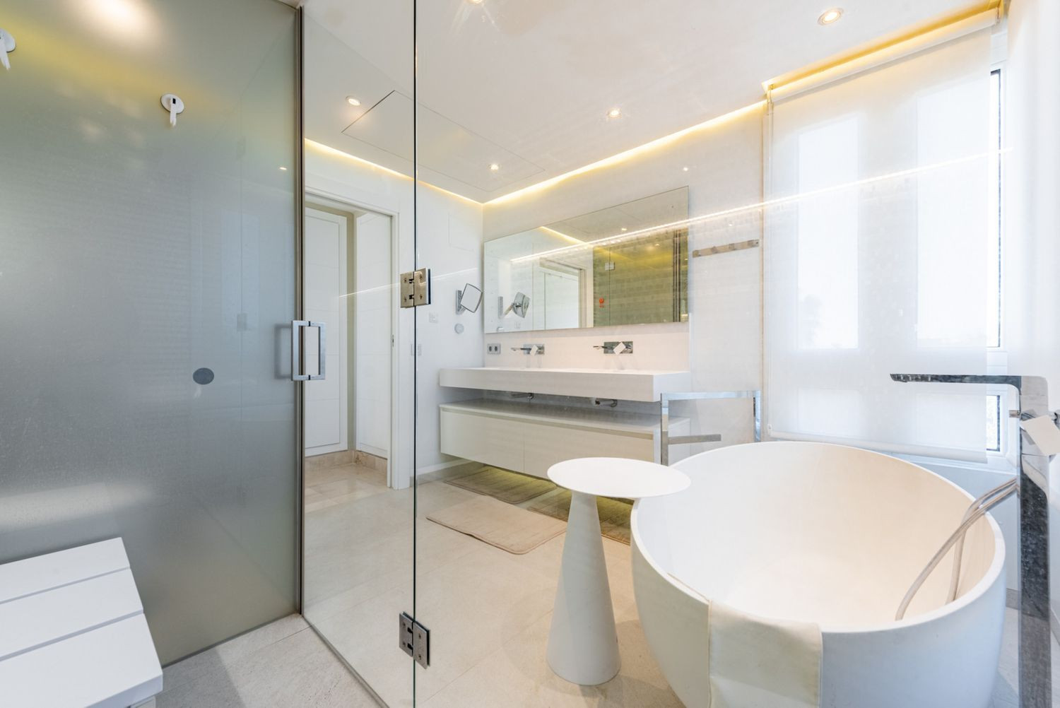 Beachside Duplex Penthouse · Photo 19