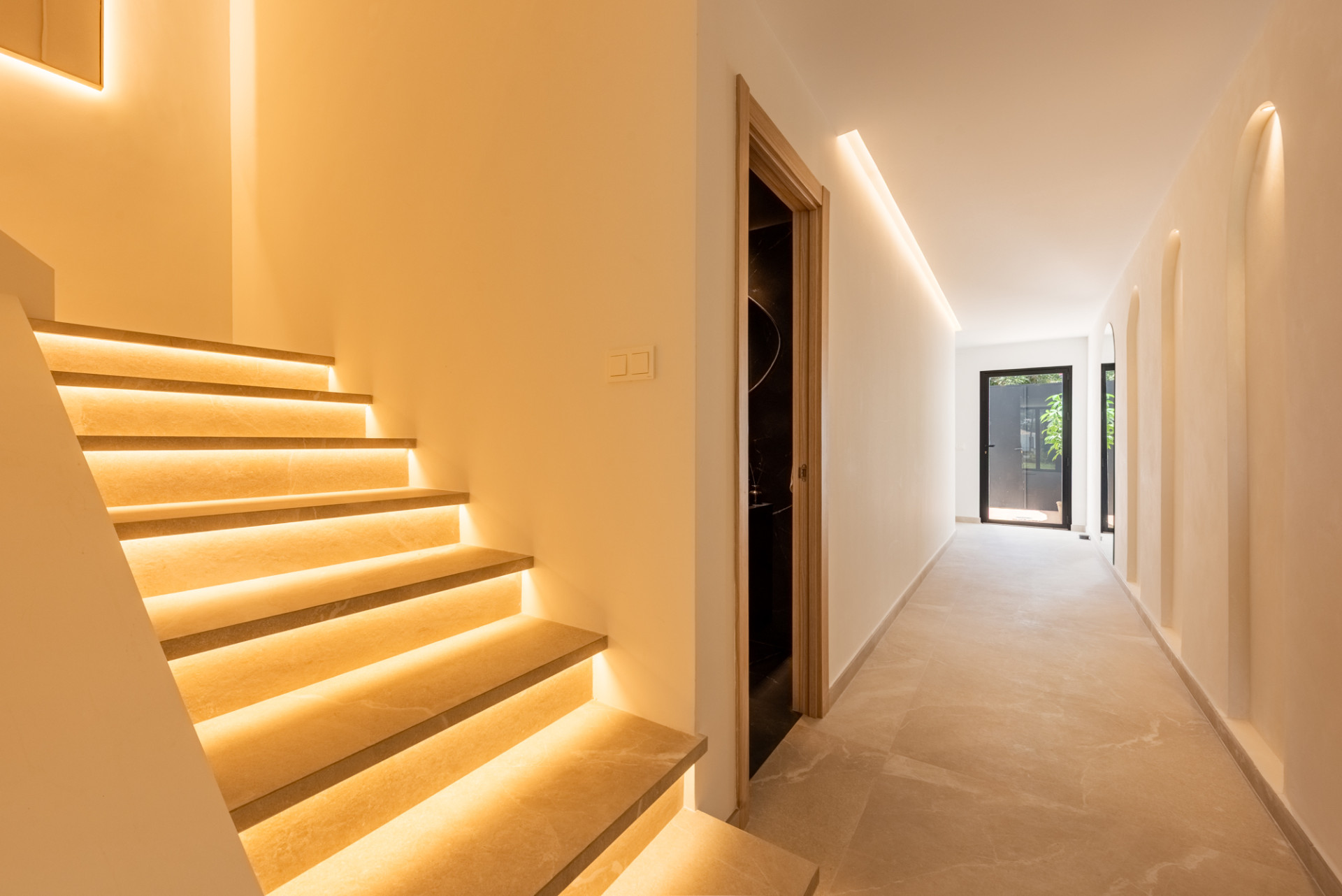 Refurbished 4-bedroom townhouse · Photo 15