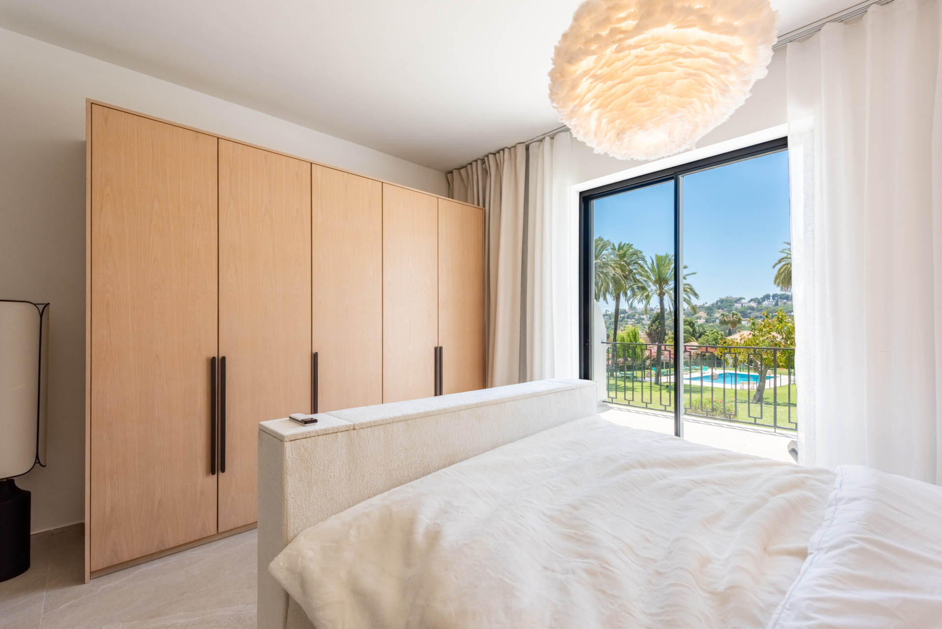 Refurbished 4-bedroom townhouse · Photo 17