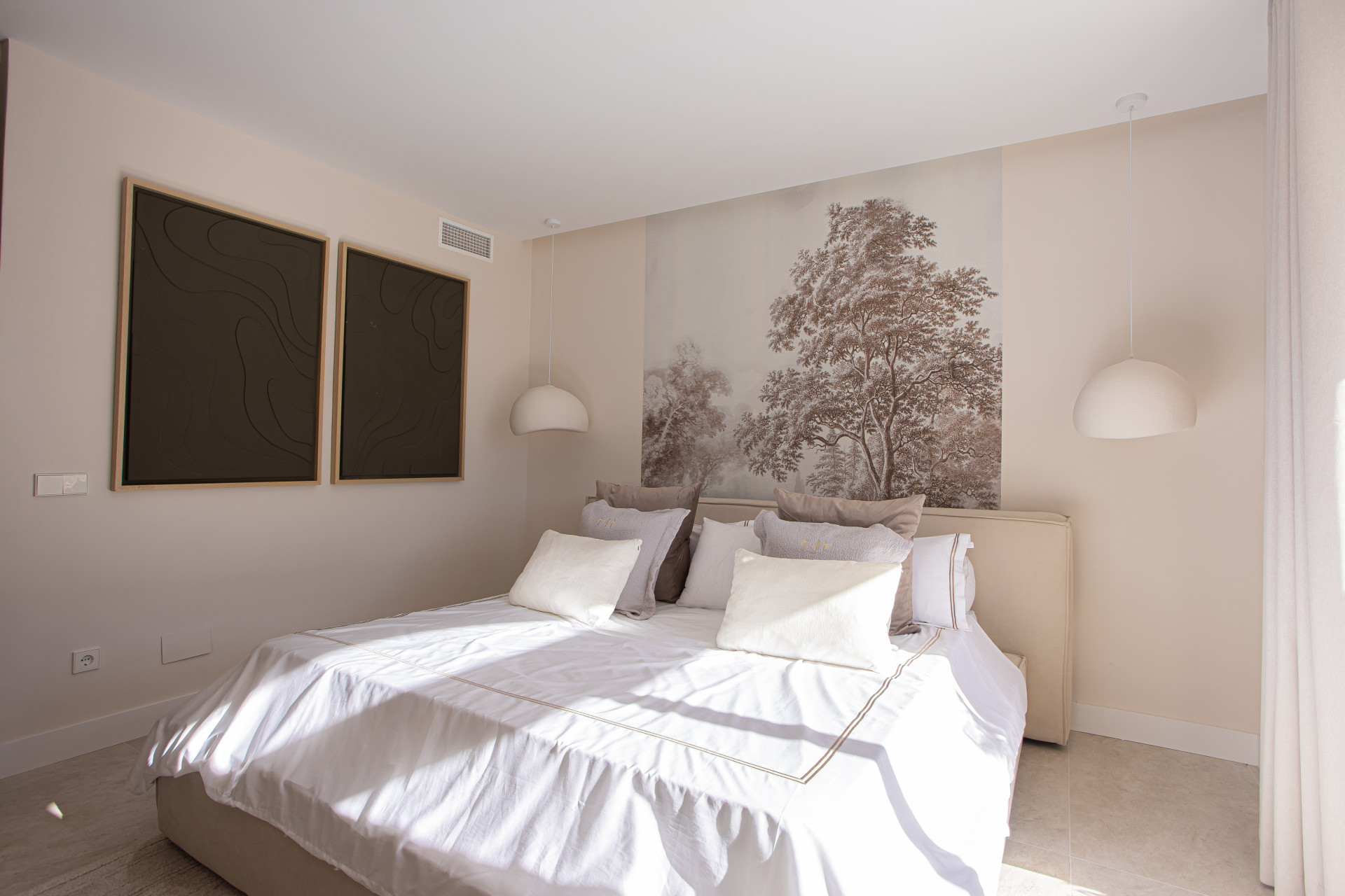 Aloha Garden — Fully Renovated 4-Bedroom Duplex Penthouse · Photo 31