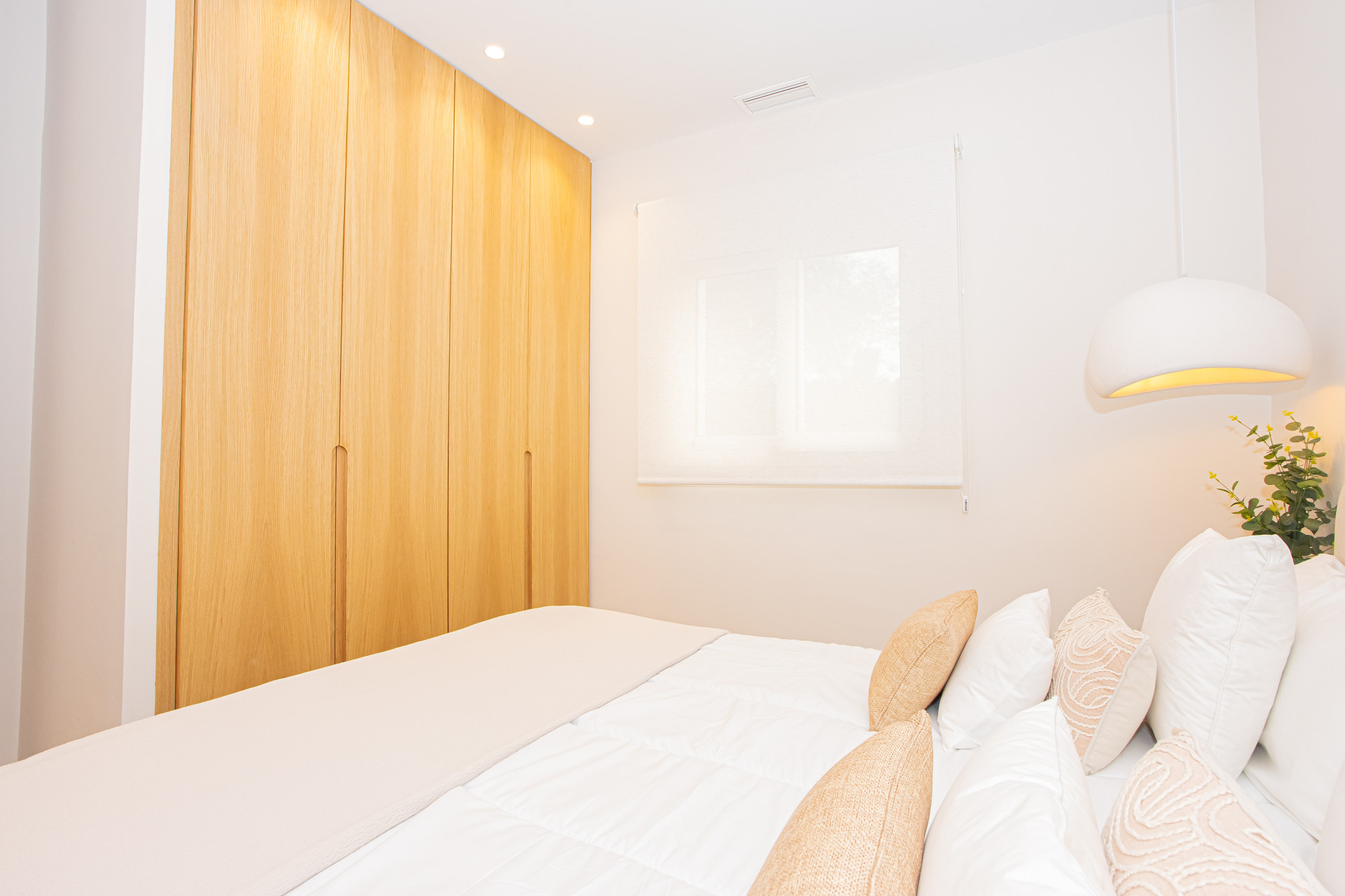 Aloha Garden — Fully Renovated 4-Bedroom Duplex Penthouse · Photo 35