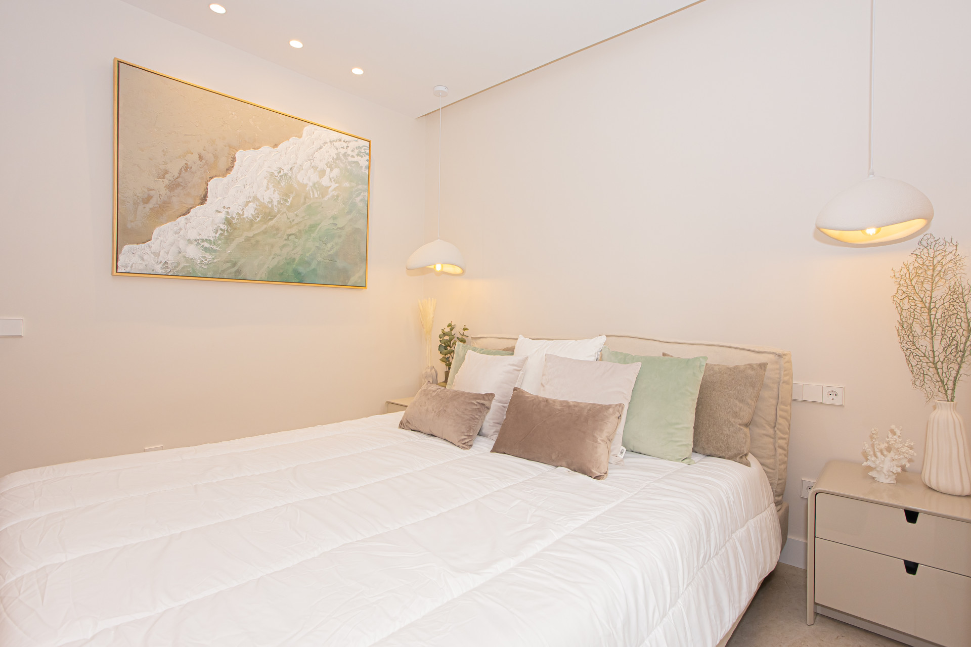 Aloha Garden — Fully Renovated 4-Bedroom Duplex Penthouse · Photo 24