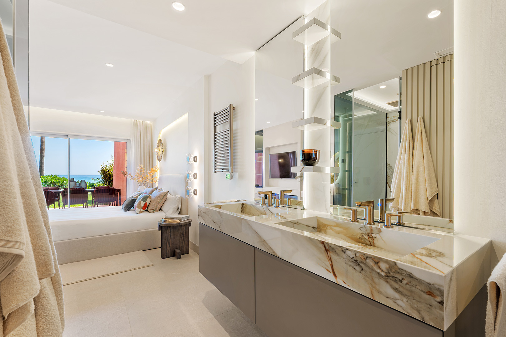 GROUND FLOOR APARTMENT - LUXURY - ESTEPONA · Photo 10