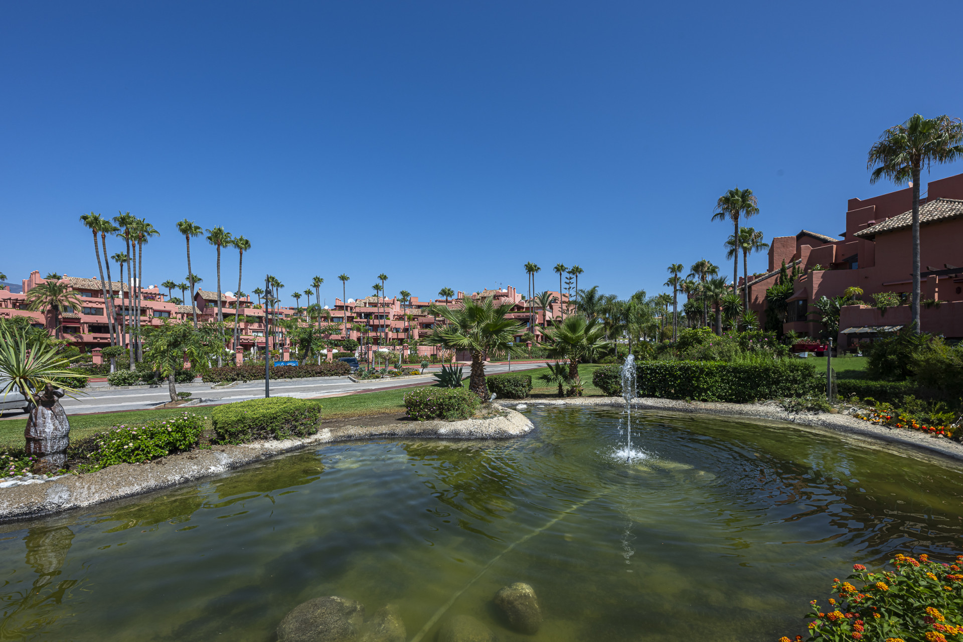 GROUND FLOOR APARTMENT - LUXURY - ESTEPONA · Photo 24