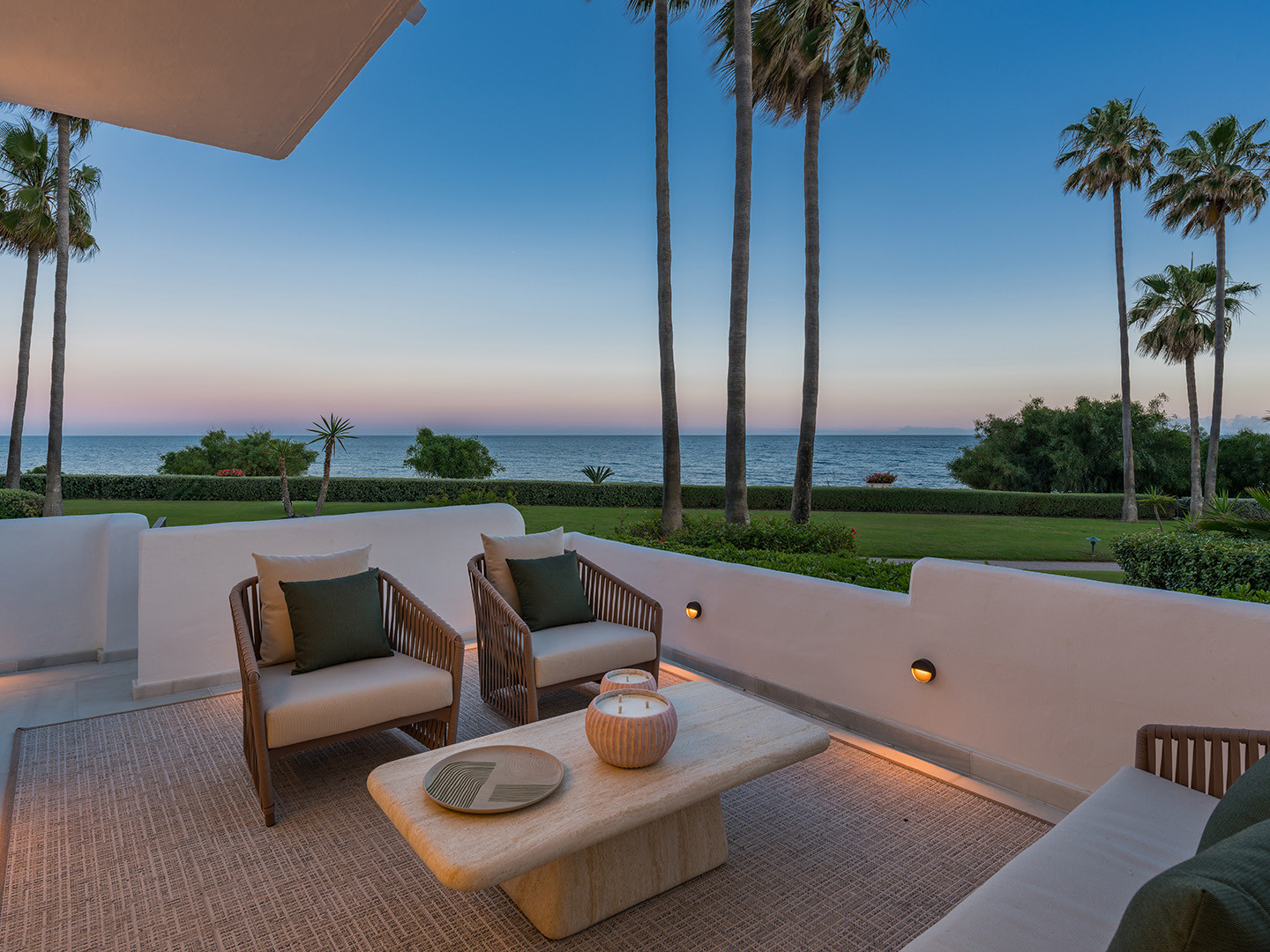 GROUND FLOOR APARTMENT IN ESTEPONA - LUXURY · Photo 16