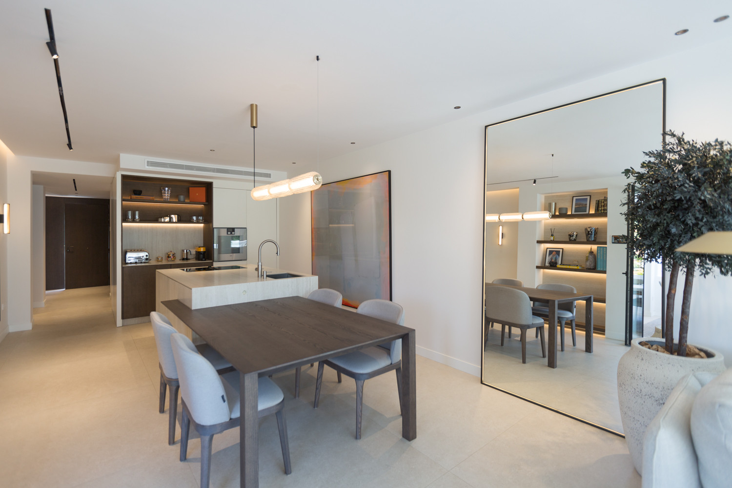 Duplex fully renovated on second line beach in Puerto Banus · Photo 10