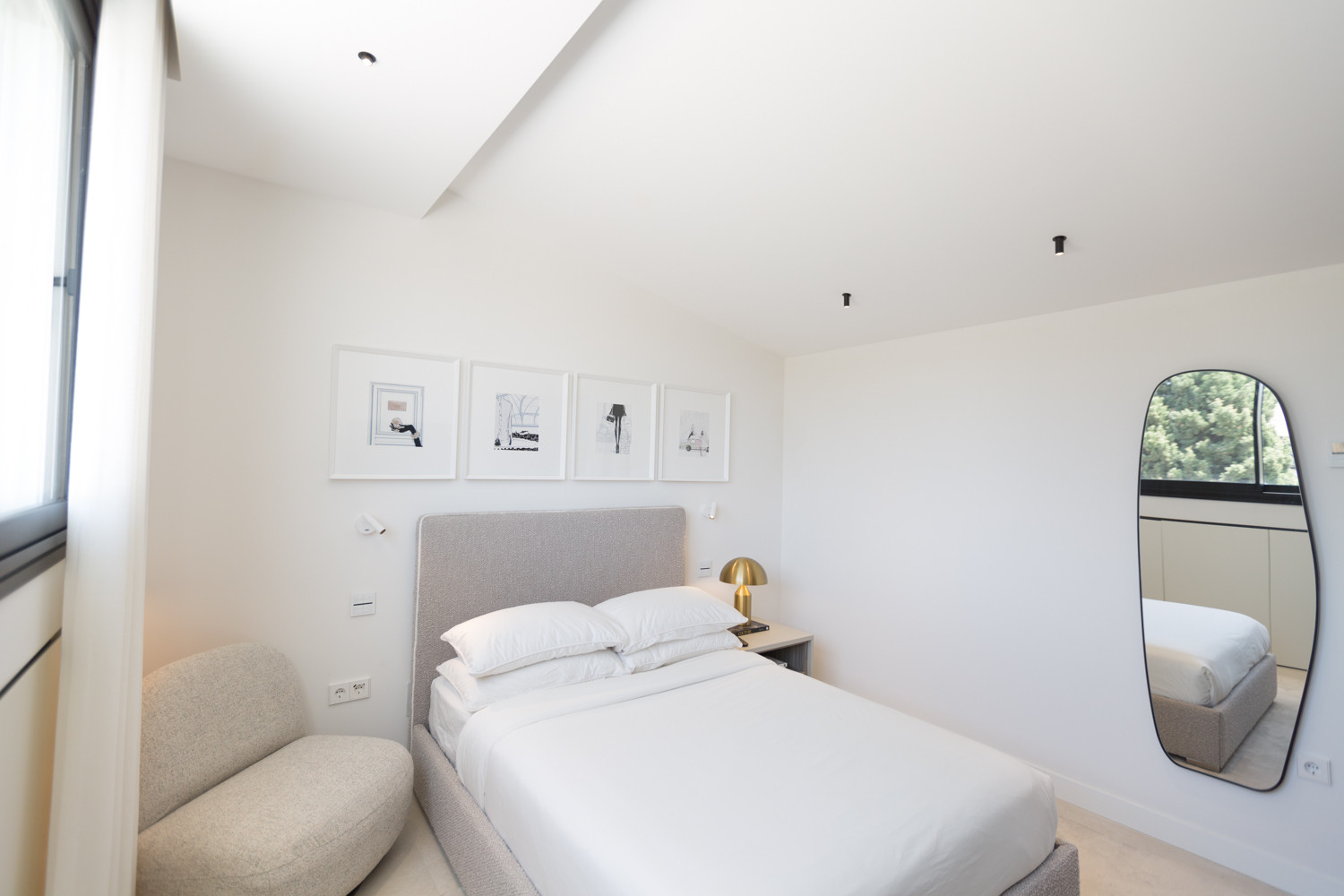 Duplex fully renovated on second line beach in Puerto Banus · Photo 39