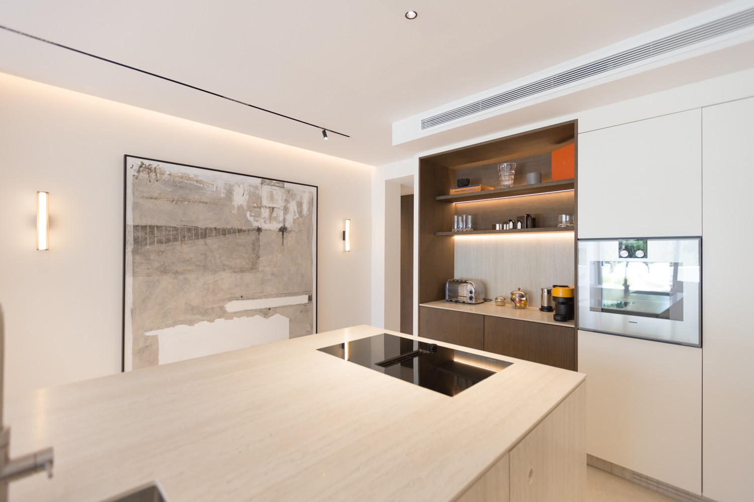 Duplex fully renovated on second line beach in Puerto Banus · Photo 8