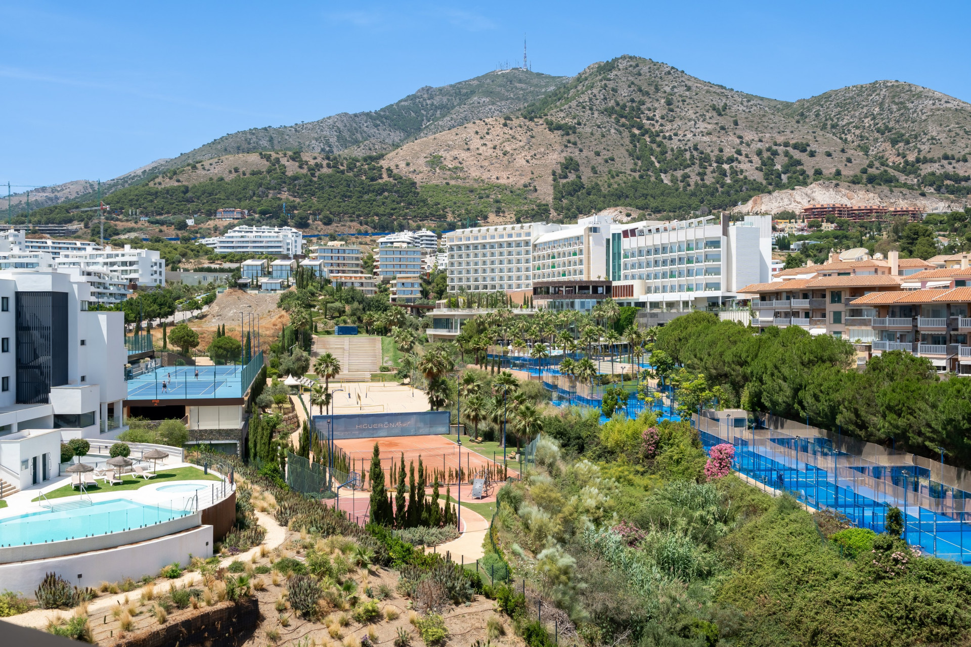 The Best View in Higuerón South Residences – Panoramic Sea Views, South-Facing, Brand-New Luxury Apartment - Never-Occupied - Platinum Membership Included · Photo 24