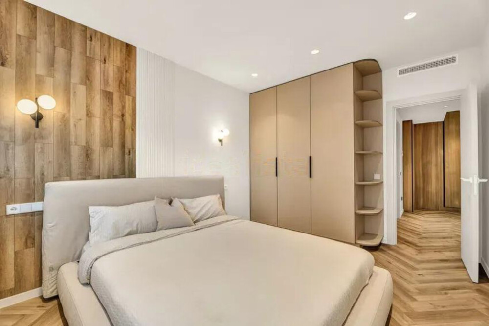 Sophisticated Ground-Floor Residence in Magna Marbella · Photo 18