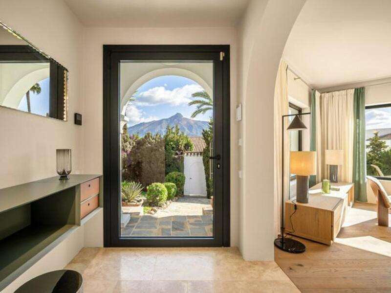 LUJO · Photo 10