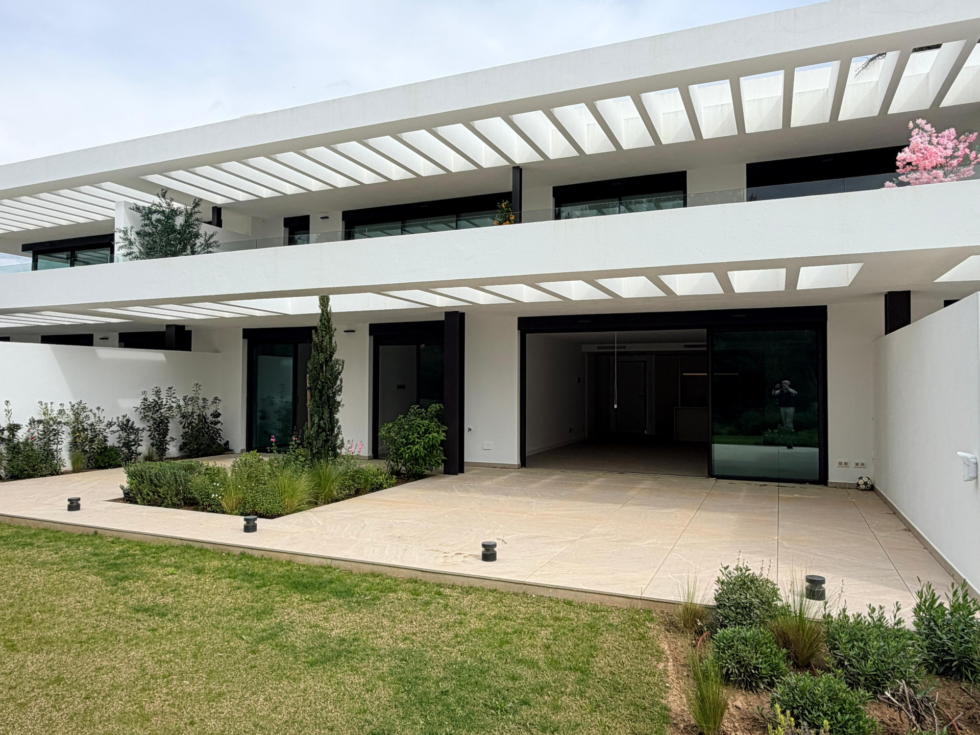 Brand-new property. Golf Views. Experience the perfect balance of privacy, light and lifestyle in Marbella · Photo 32