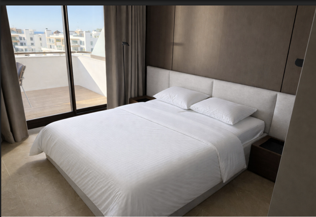Luxury Penthouse With Rooftop Jacuzzi and Panoramic Sea Views · Photo 9