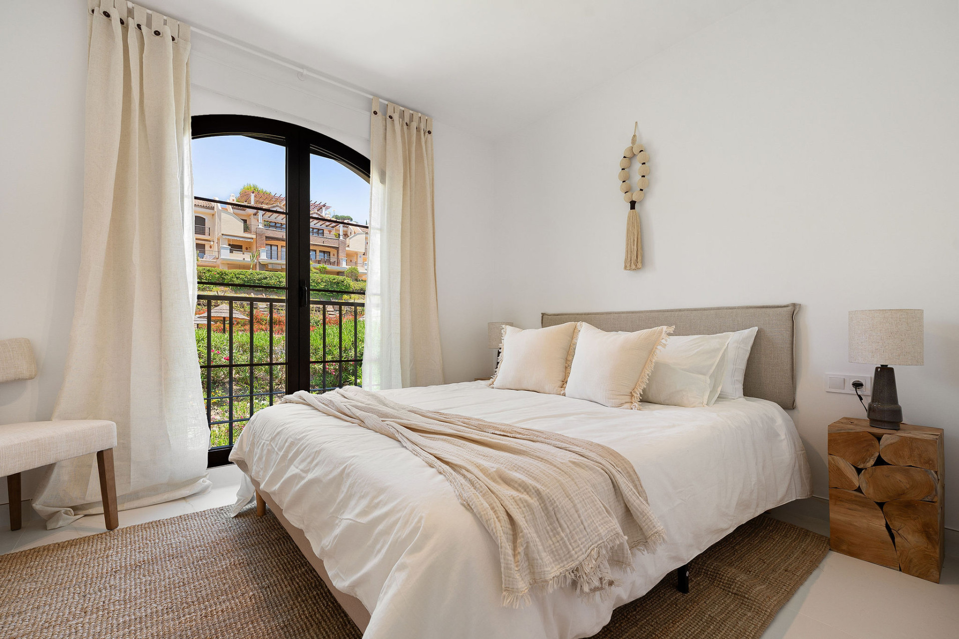 Welcome to this beautifully renovated penthouse offering bright, contemporary living in a tranquil Andalusian urbanization! · Photo 13
