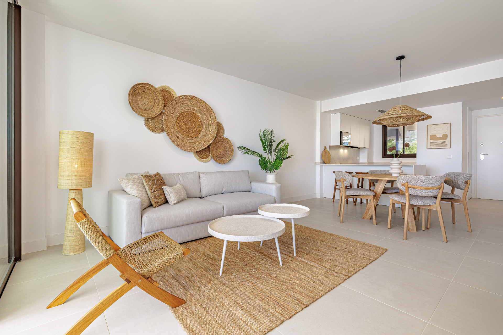 Contemporary Apartment with Exceptional Outdoor Space in Lomas del Higuerón · Photo 8