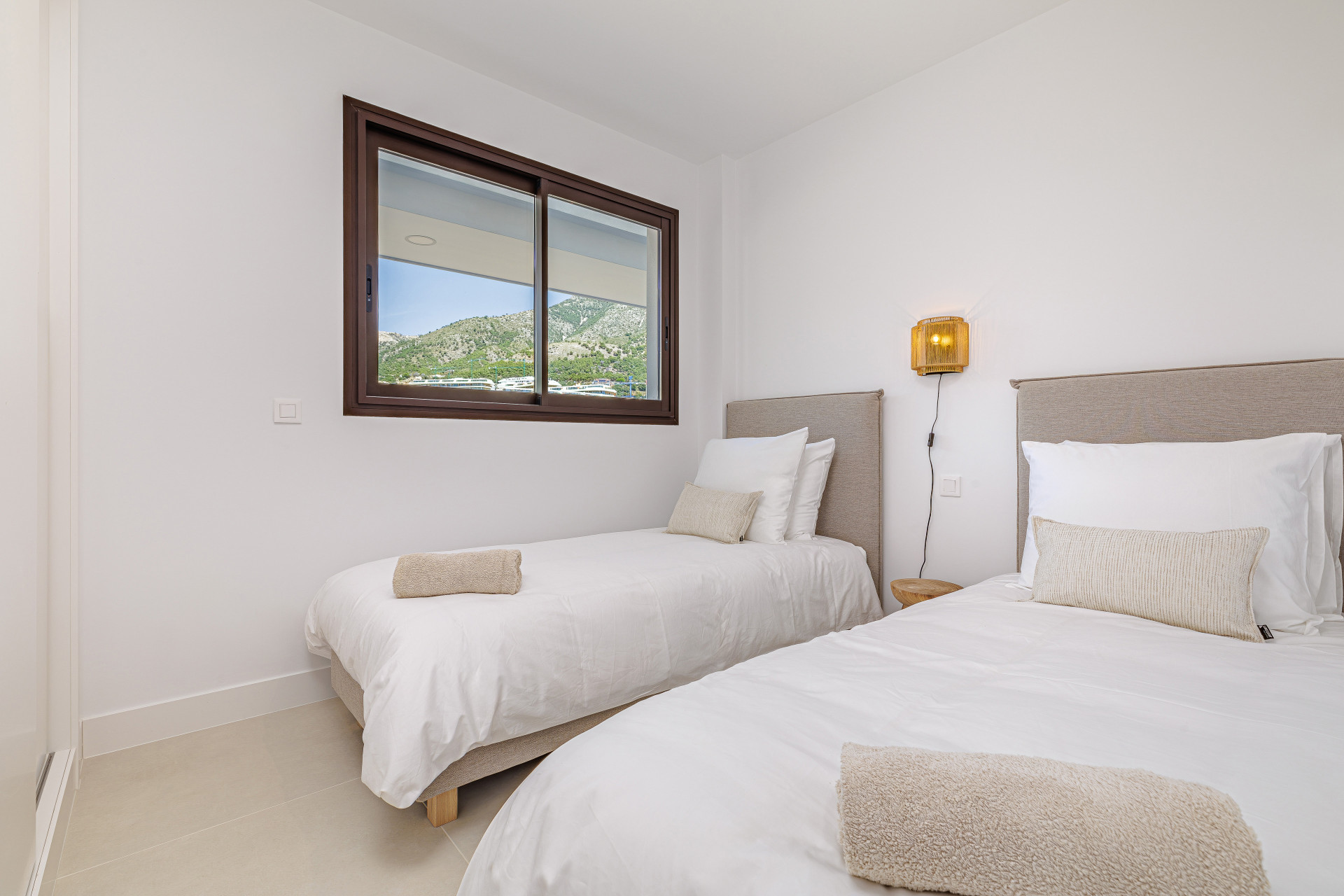 Contemporary Apartment with Exceptional Outdoor Space in Lomas del Higuerón · Photo 20