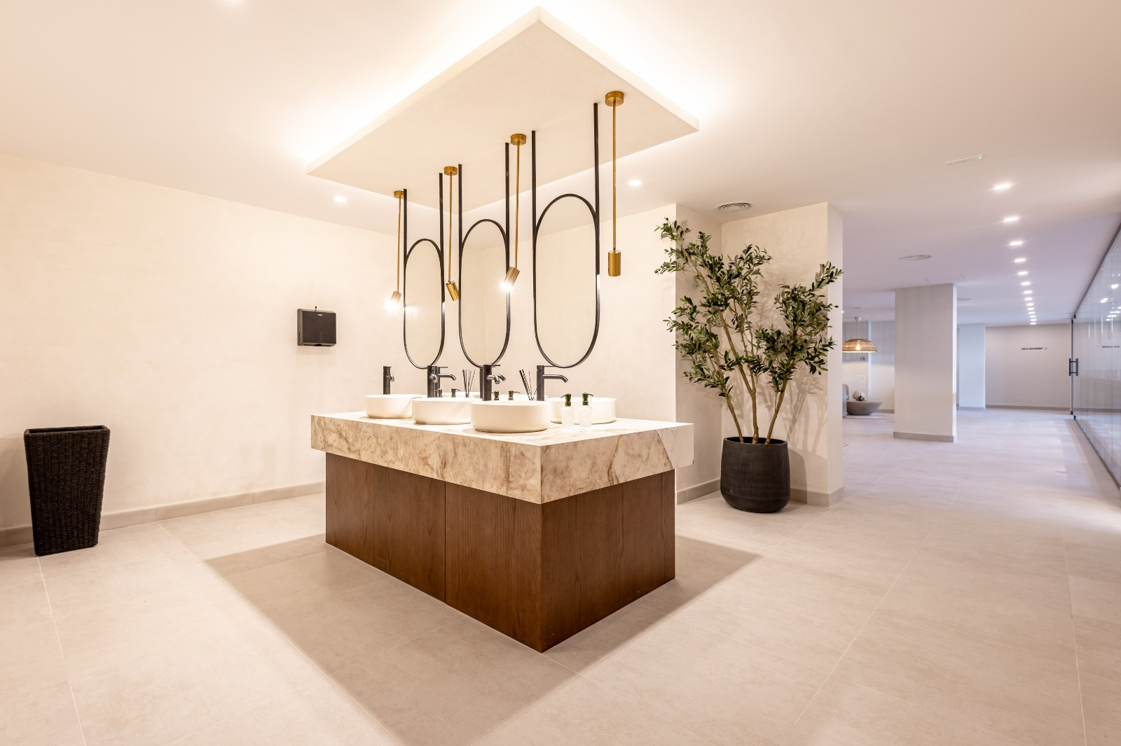 Contemporary Apartment with Exceptional Outdoor Space in Lomas del Higuerón · Photo 33