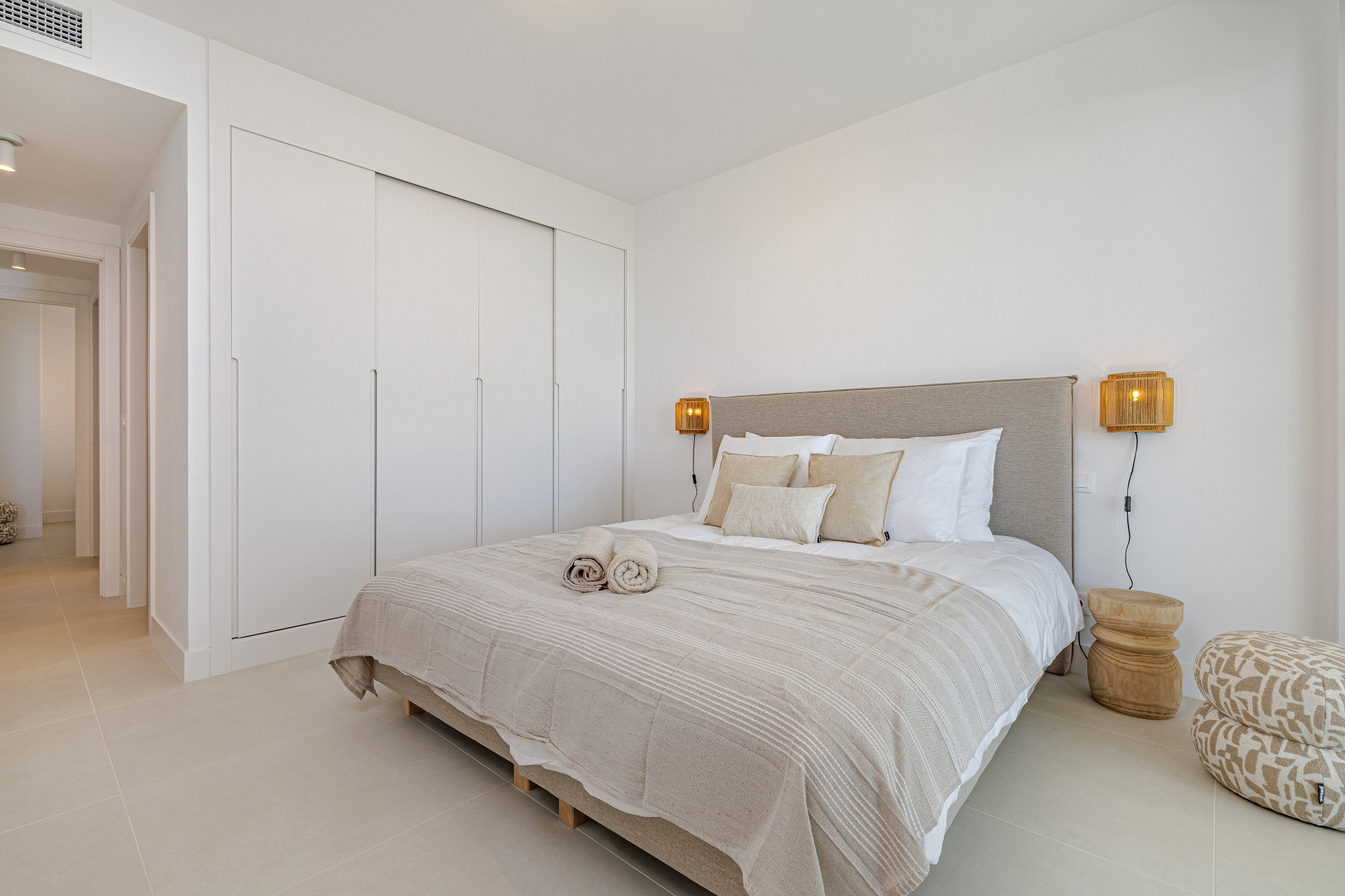 Contemporary Apartment with Exceptional Outdoor Space in Lomas del Higuerón · Photo 18