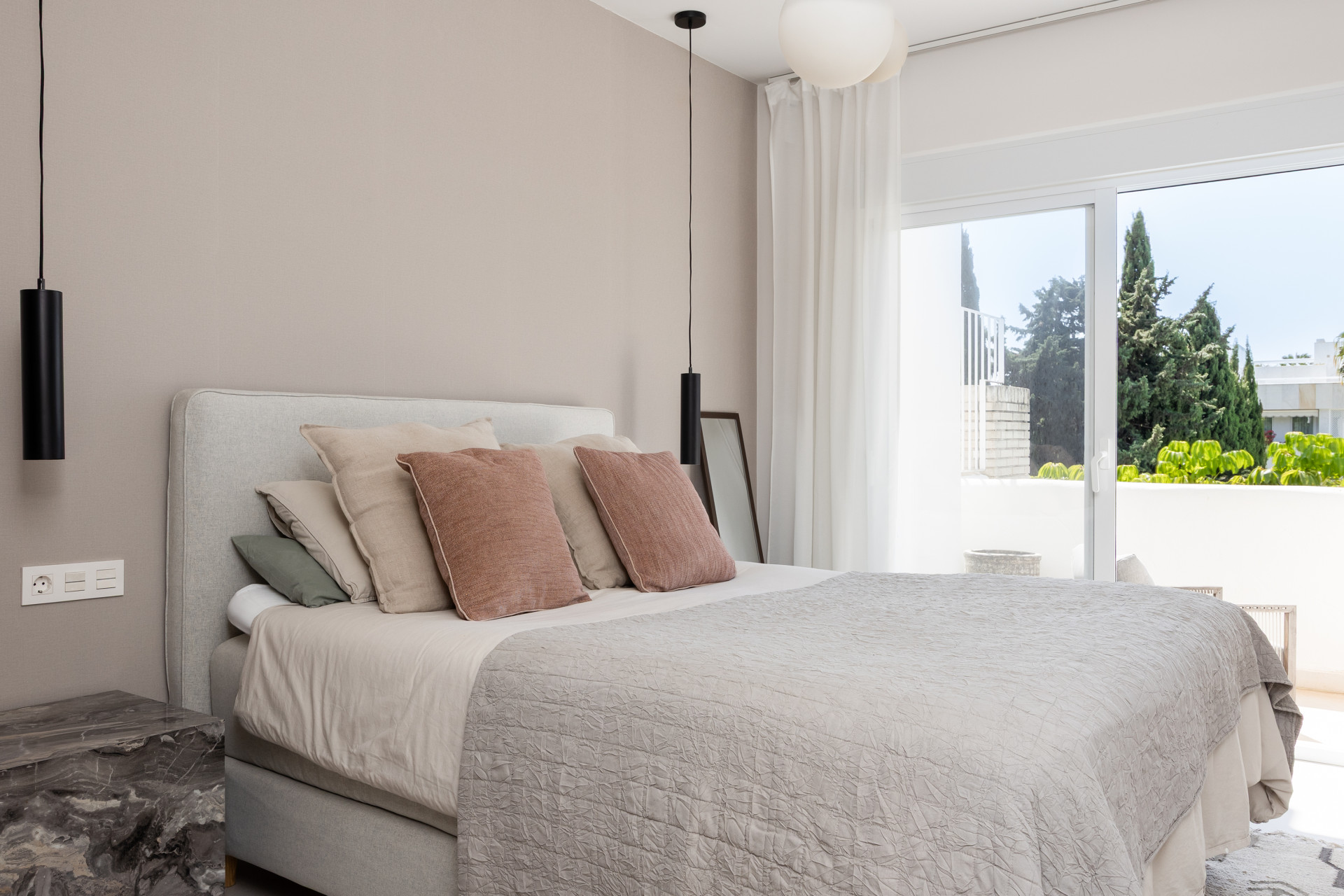 Charming and private duplex apartment located in the heart of Nueva Andalucía’s prestigious Golf Valley · Photo 10