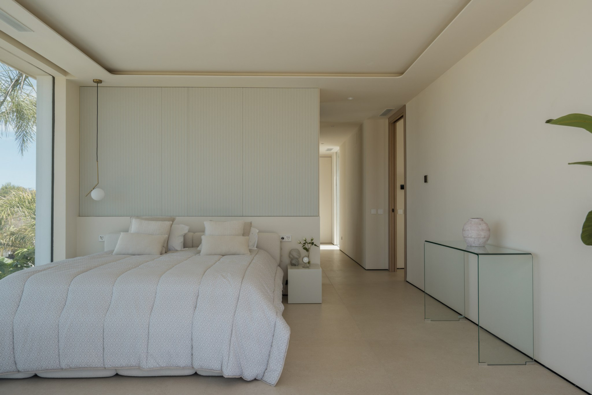 A Design-Led Villa with Panoramic Views in La Cala Golf · Photo 13